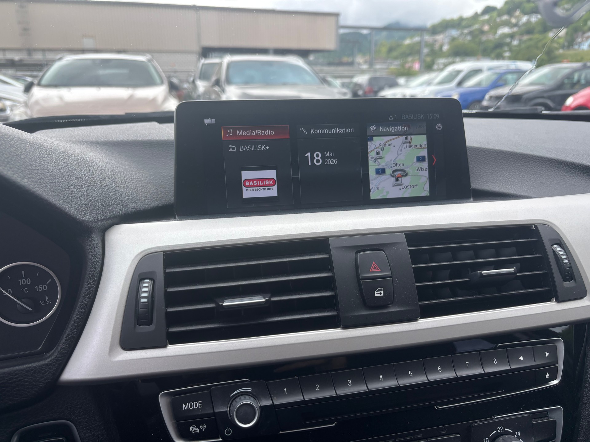 BMW 320d xDrive Touring Swiss Advantage Sport Stept-image-11