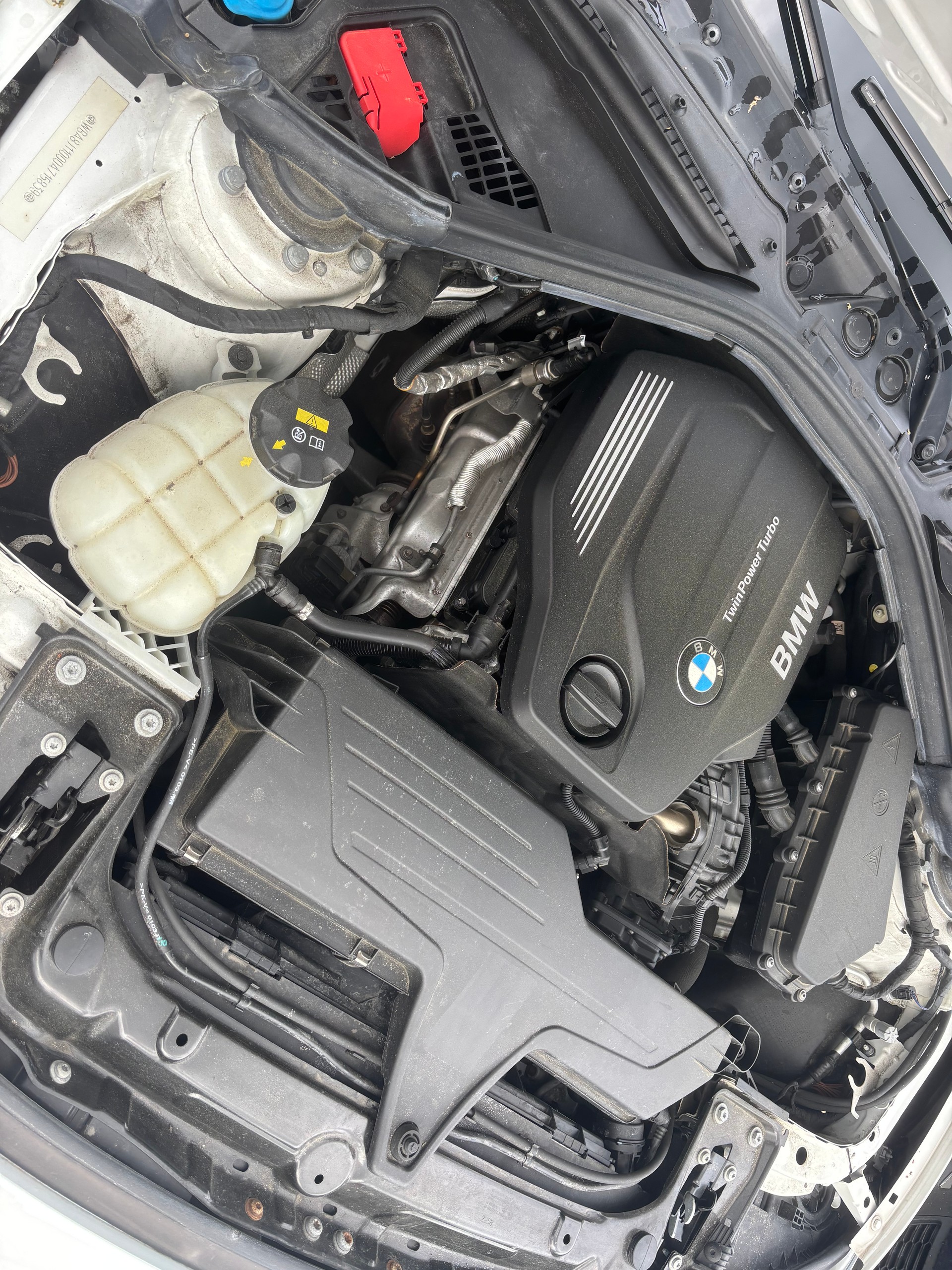BMW 320d xDrive Touring Swiss Advantage Sport Stept-image-15
