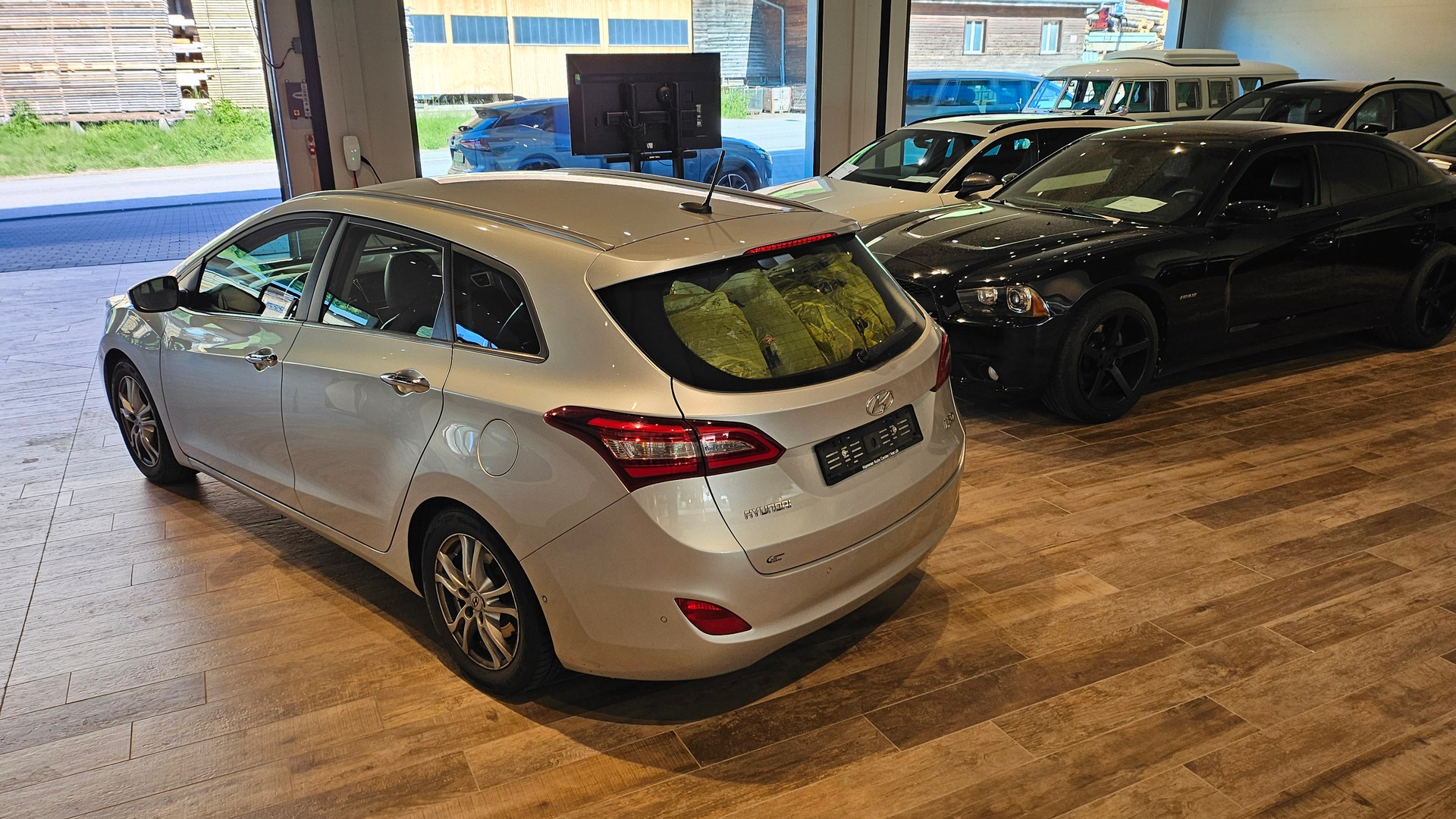 HYUNDAI i30 Wagon 1.6 CRDi Vertex Automatic DCT-image-13