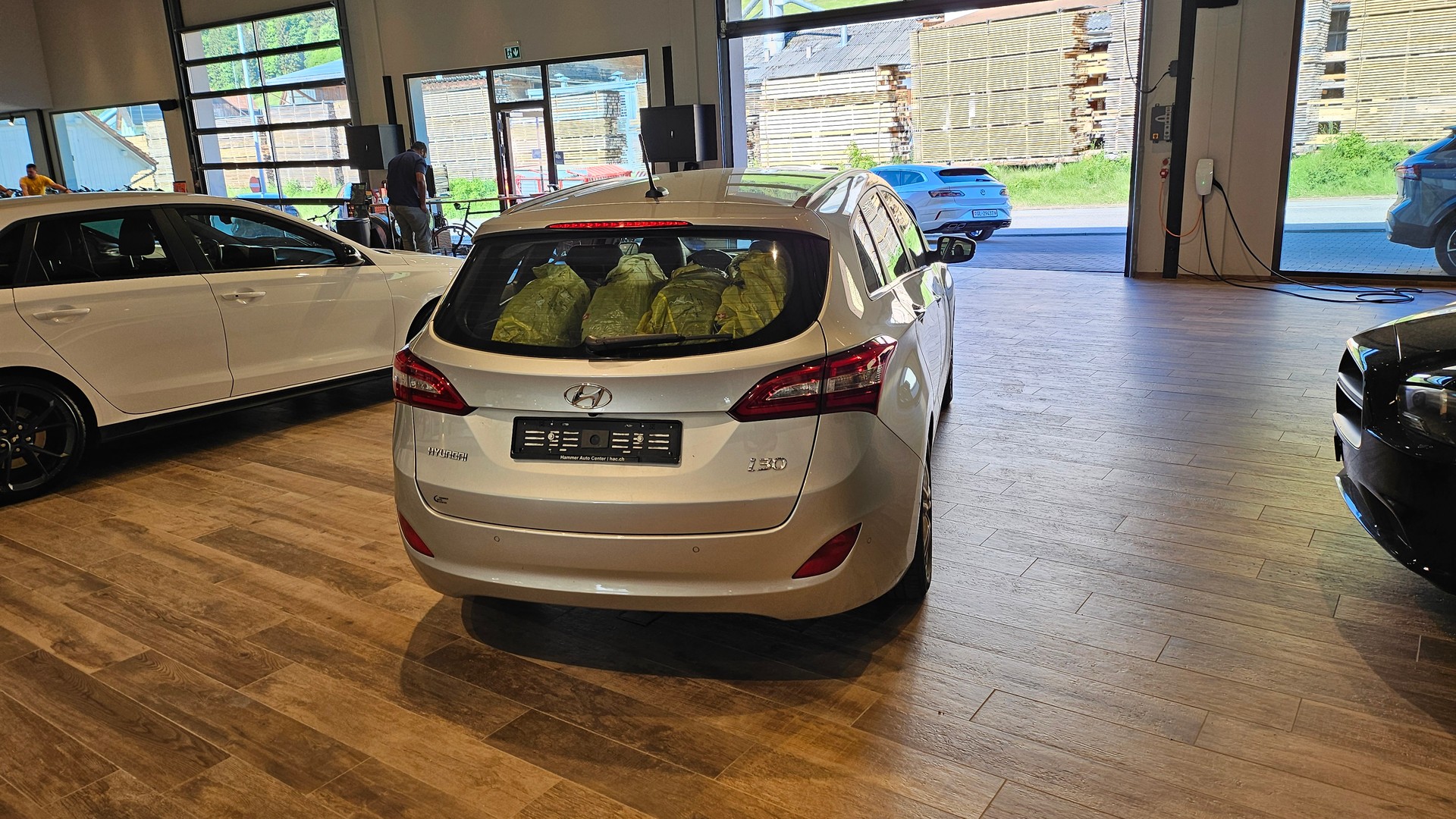 HYUNDAI i30 Wagon 1.6 CRDi Vertex Automatic DCT-image-10