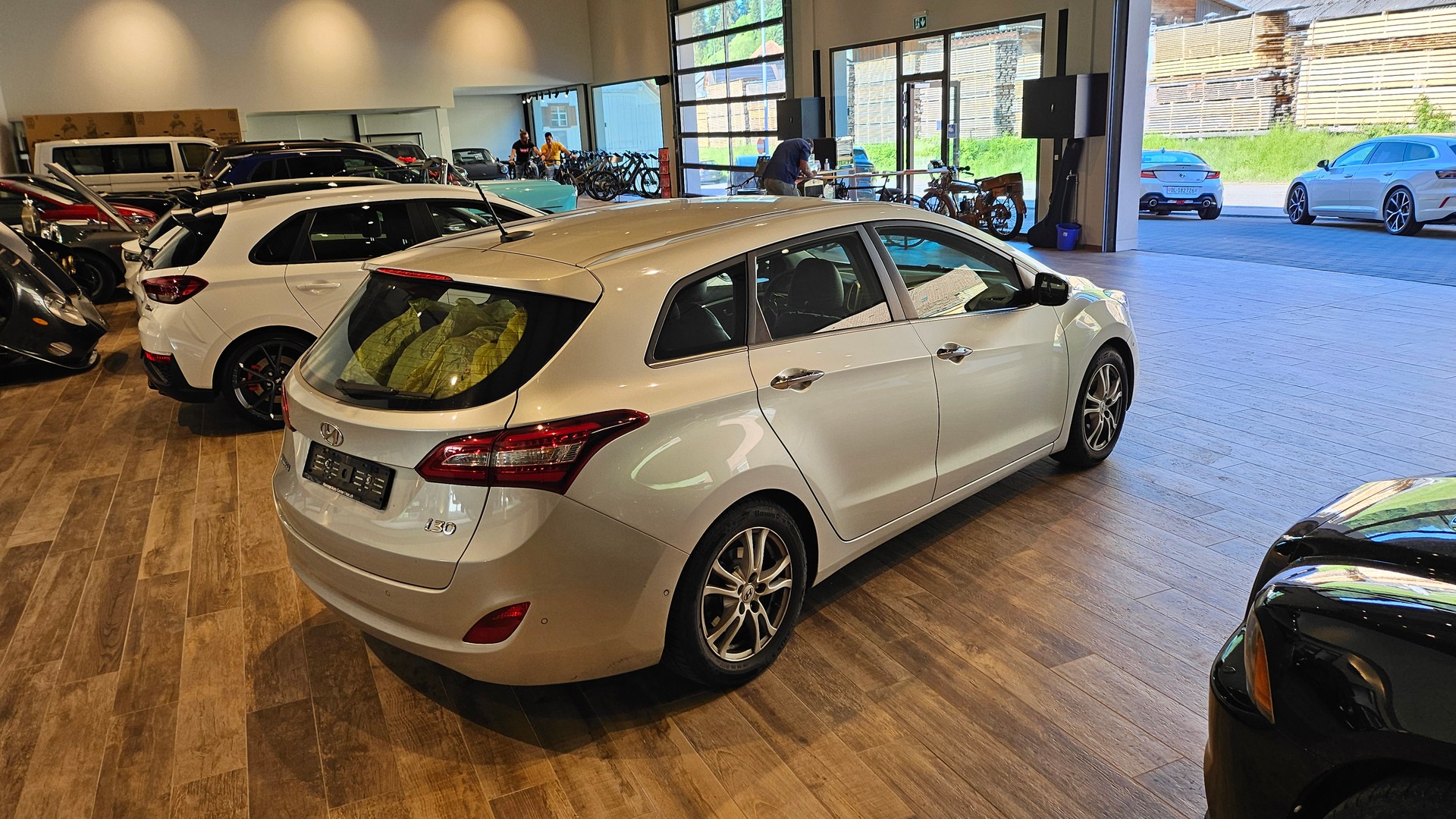 HYUNDAI i30 Wagon 1.6 CRDi Vertex Automatic DCT-image-9