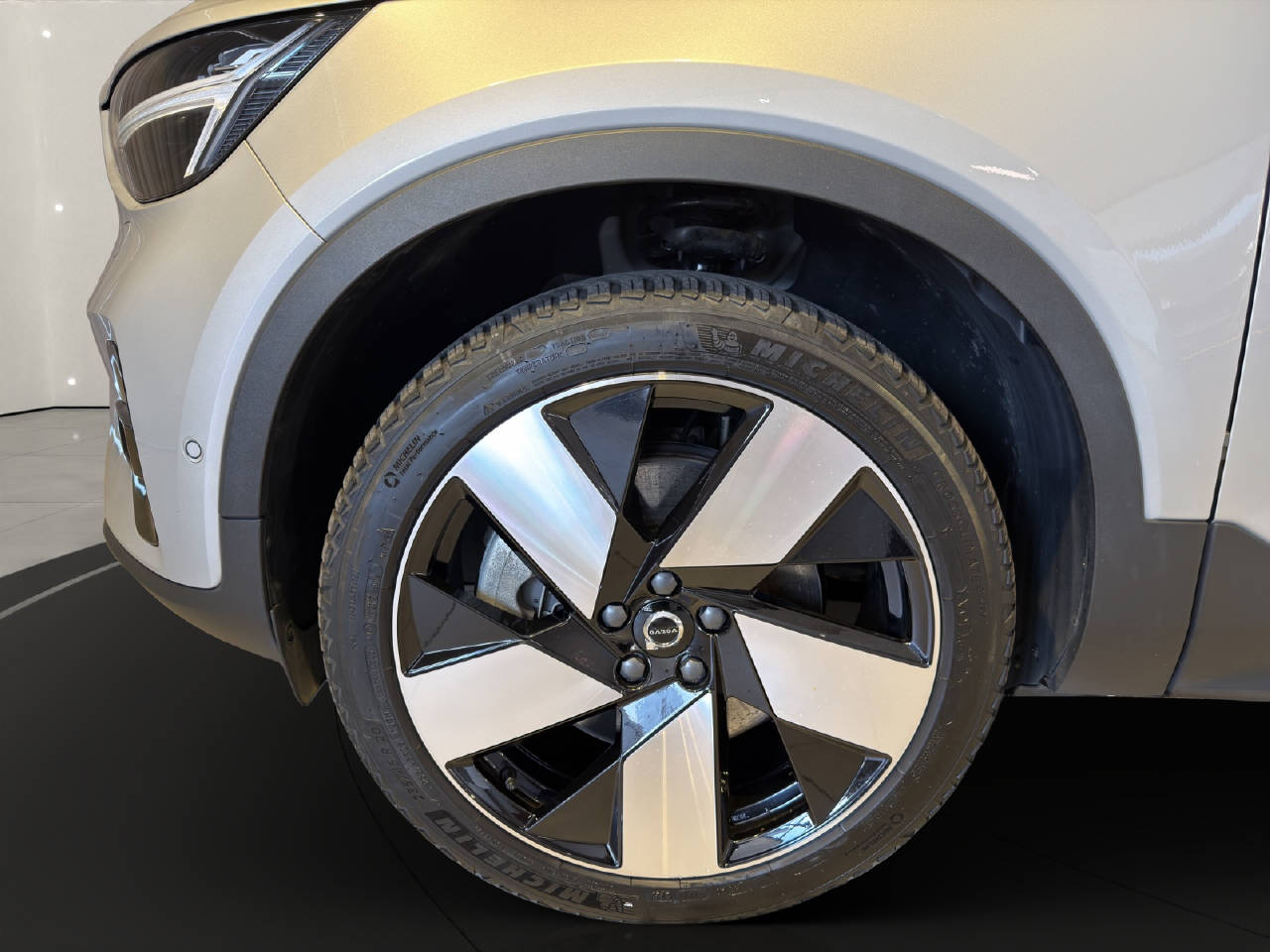 VOLVO C40 P8 Twin Recharge Ultimate AWD-image-12