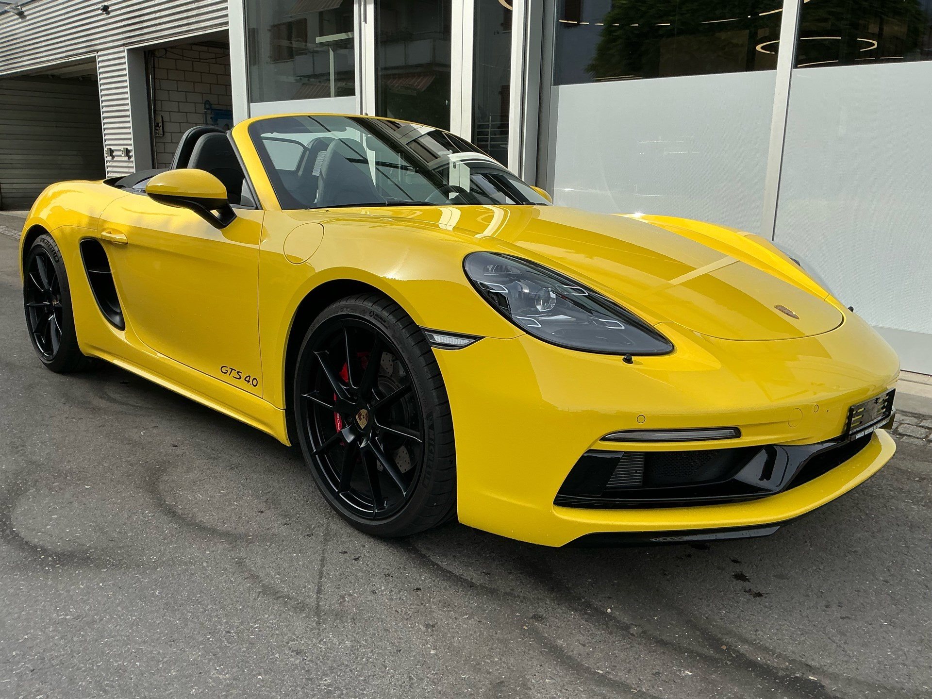 PORSCHE 718 Boxster GTS 4.0-showroom-element-2