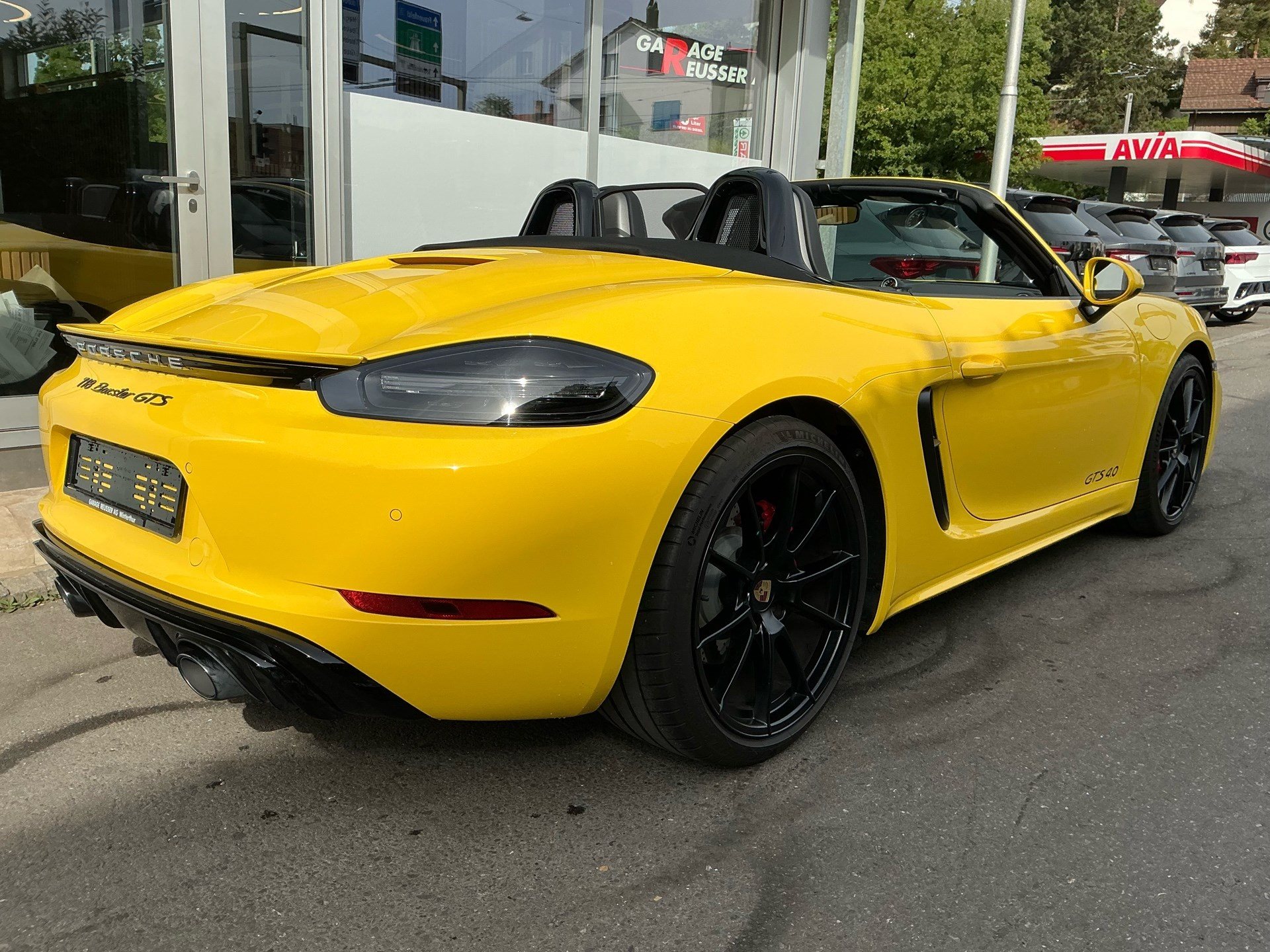 PORSCHE 718 Boxster GTS 4.0-showroom-element-3