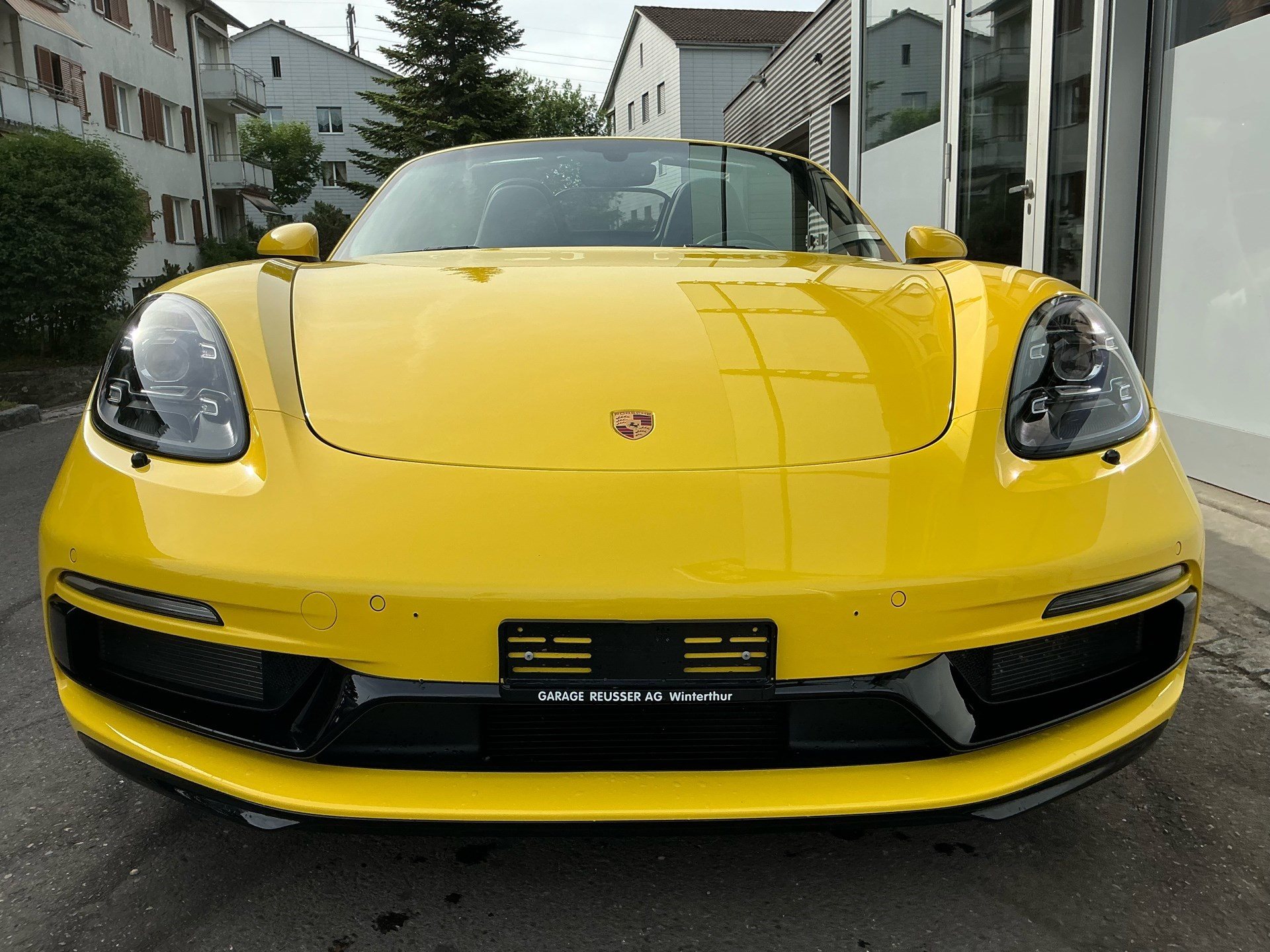 PORSCHE 718 Boxster GTS 4.0-showroom-element-1