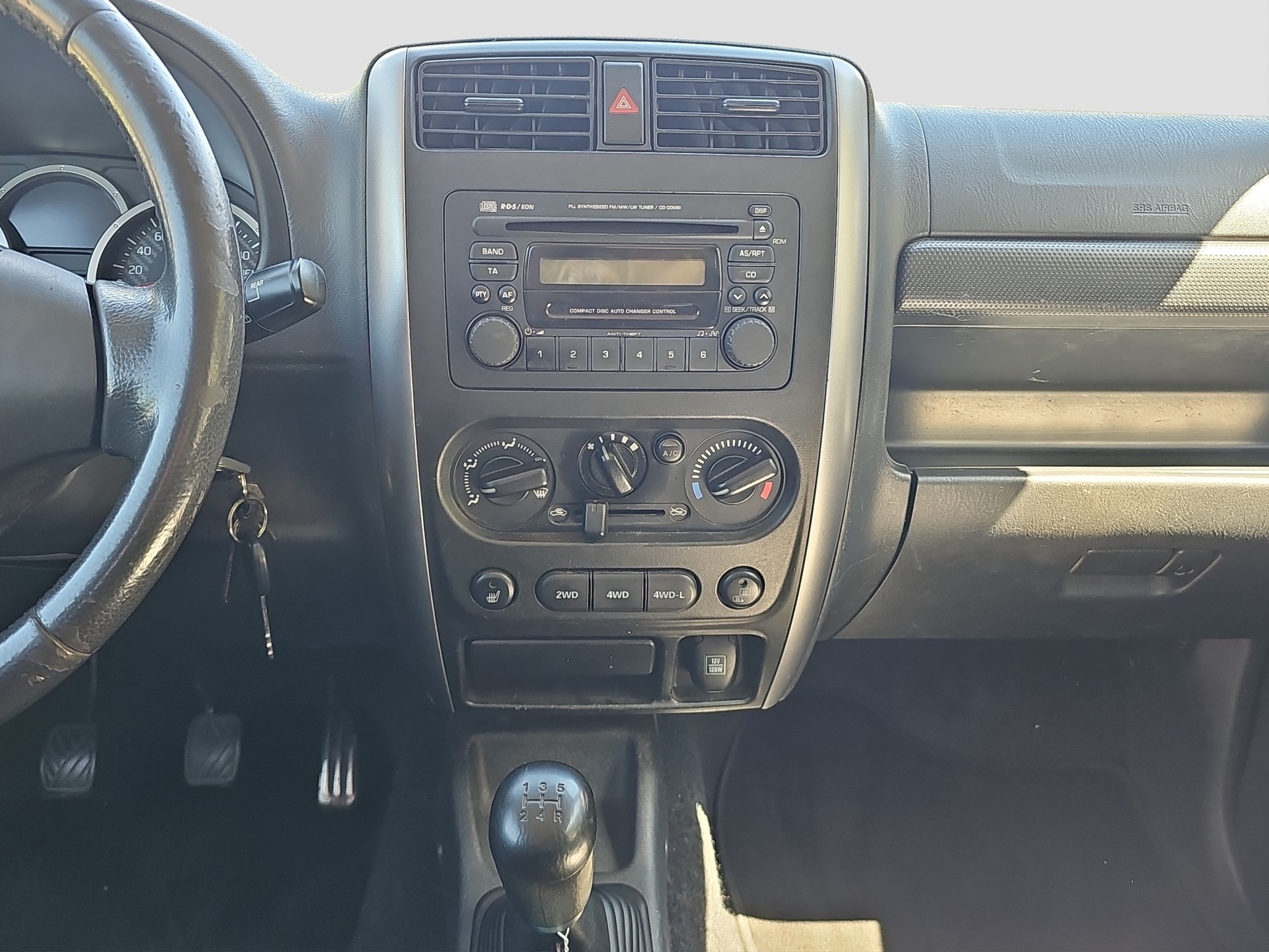 SUZUKI Jimny 1.3 16V Sergio Cellano-image-9