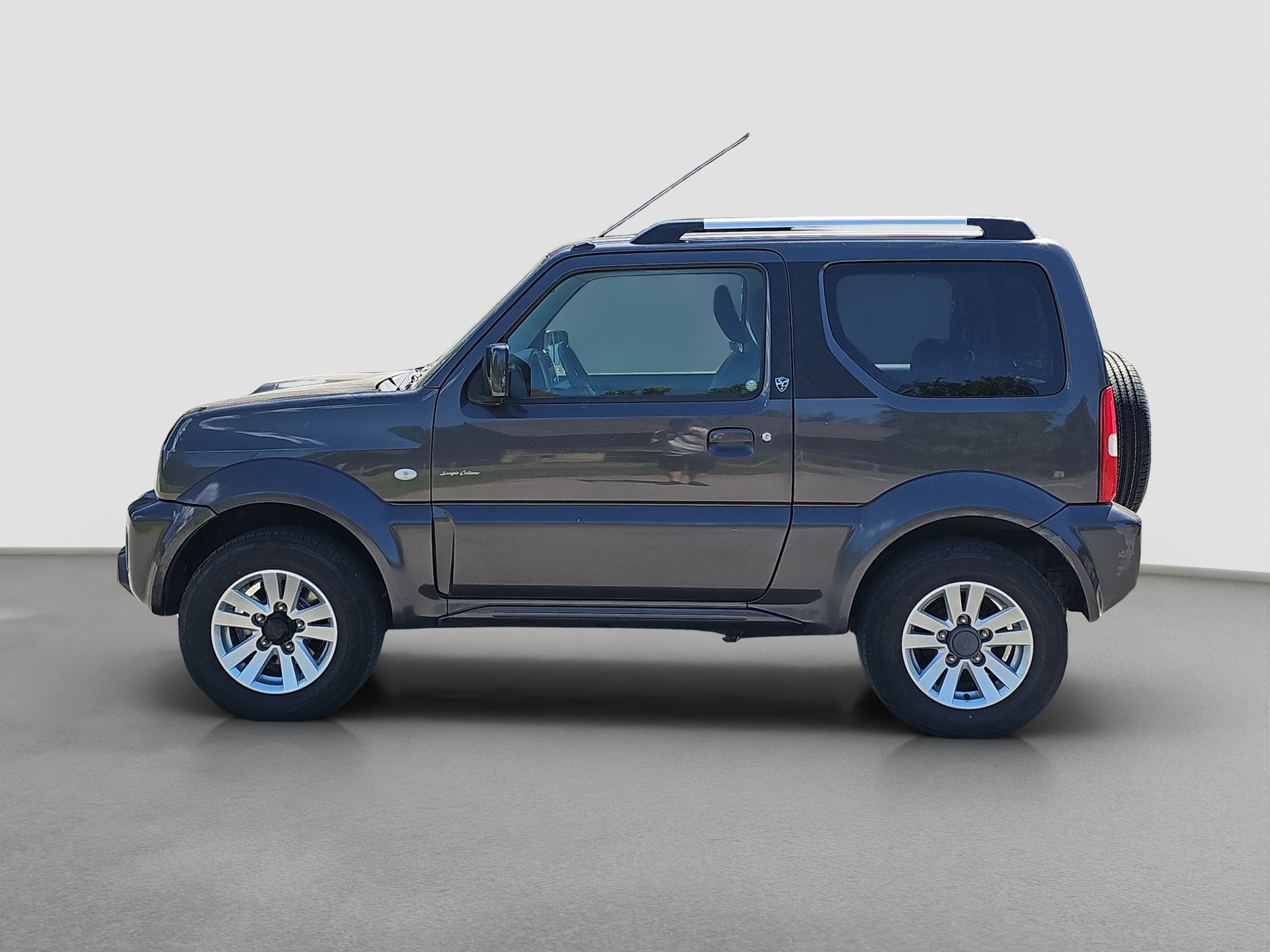 SUZUKI Jimny 1.3 16V Sergio Cellano-showroom-element-1