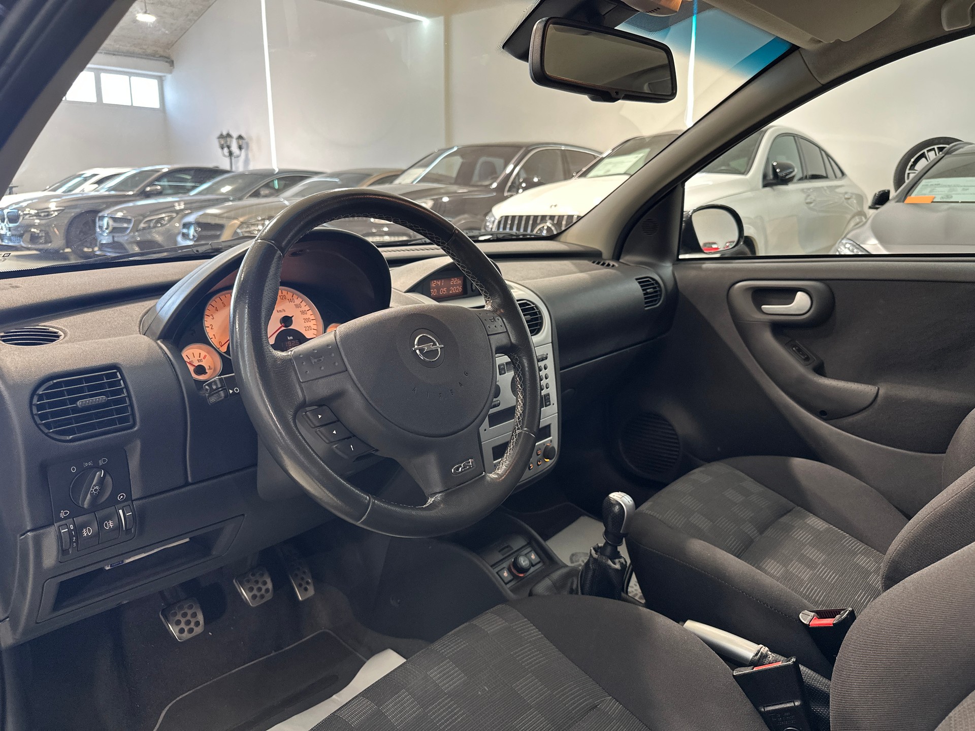 OPEL Corsa 1.8 16V GSi Irmscher-image-1