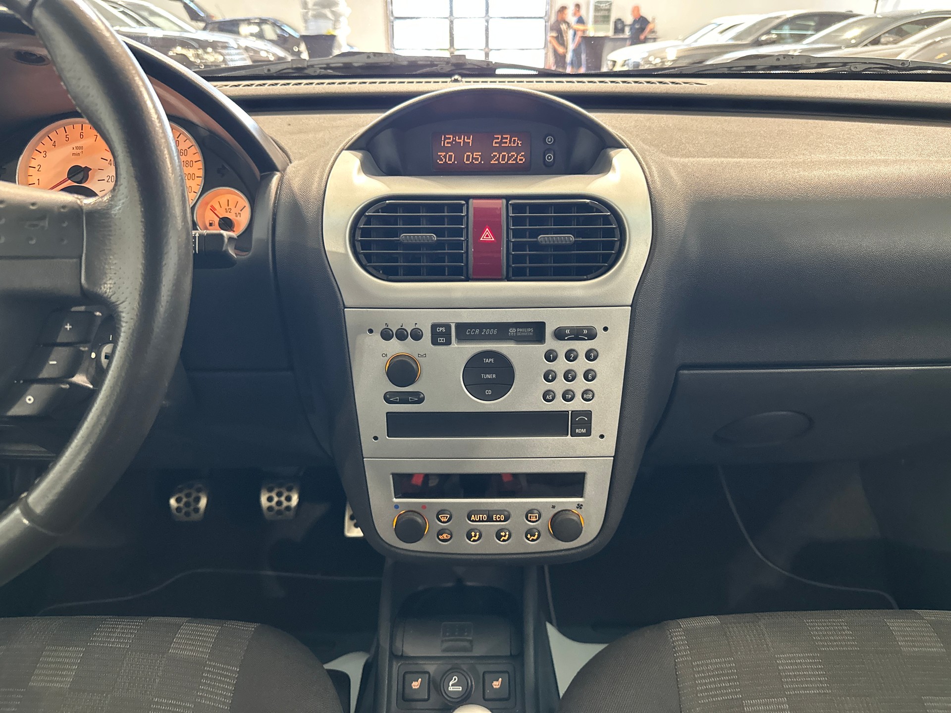 OPEL Corsa 1.8 16V GSi Irmscher-image-16