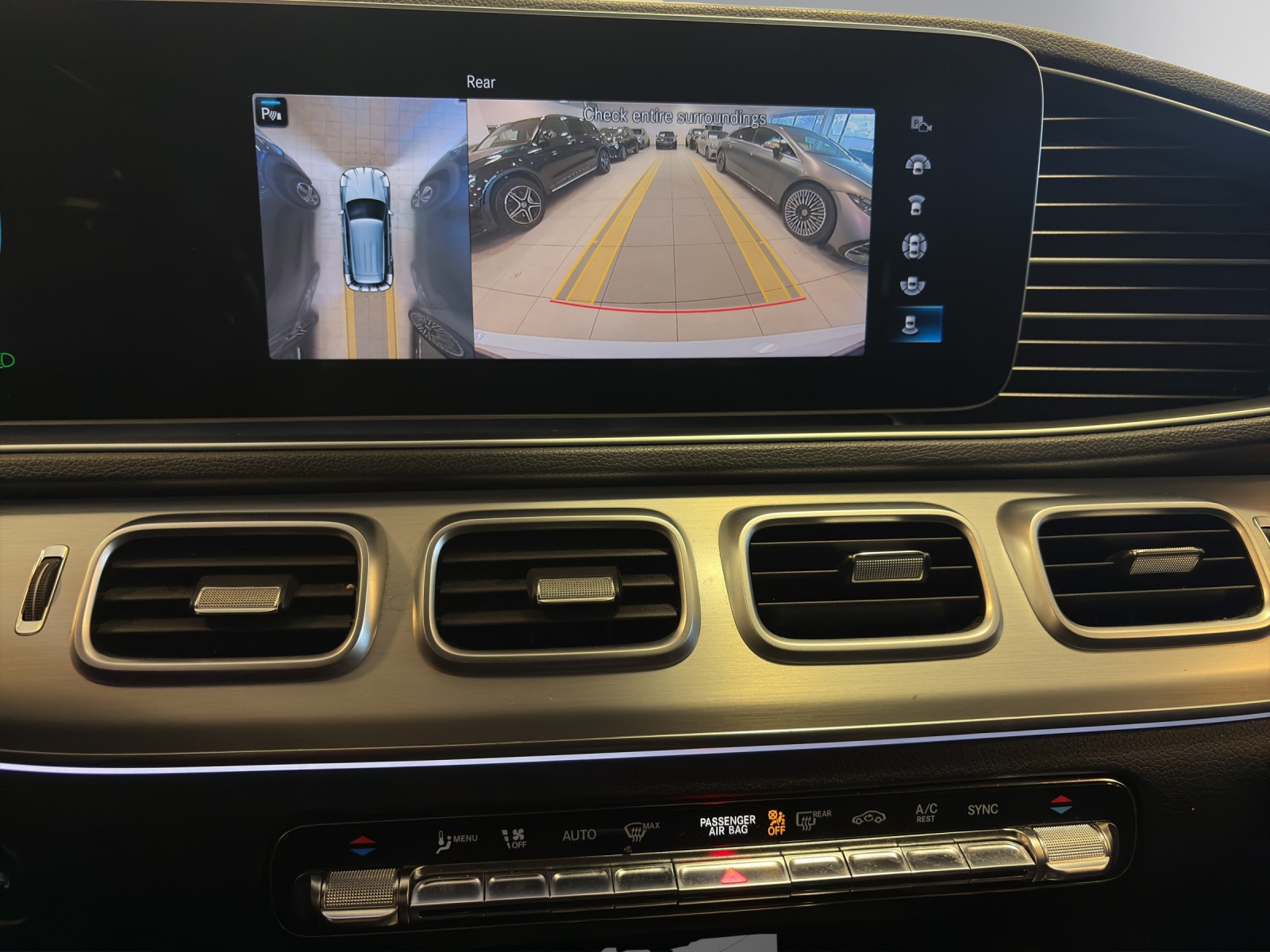 MERCEDES-BENZ GLE 300 d 4Matic 9G-Tronic-image-14