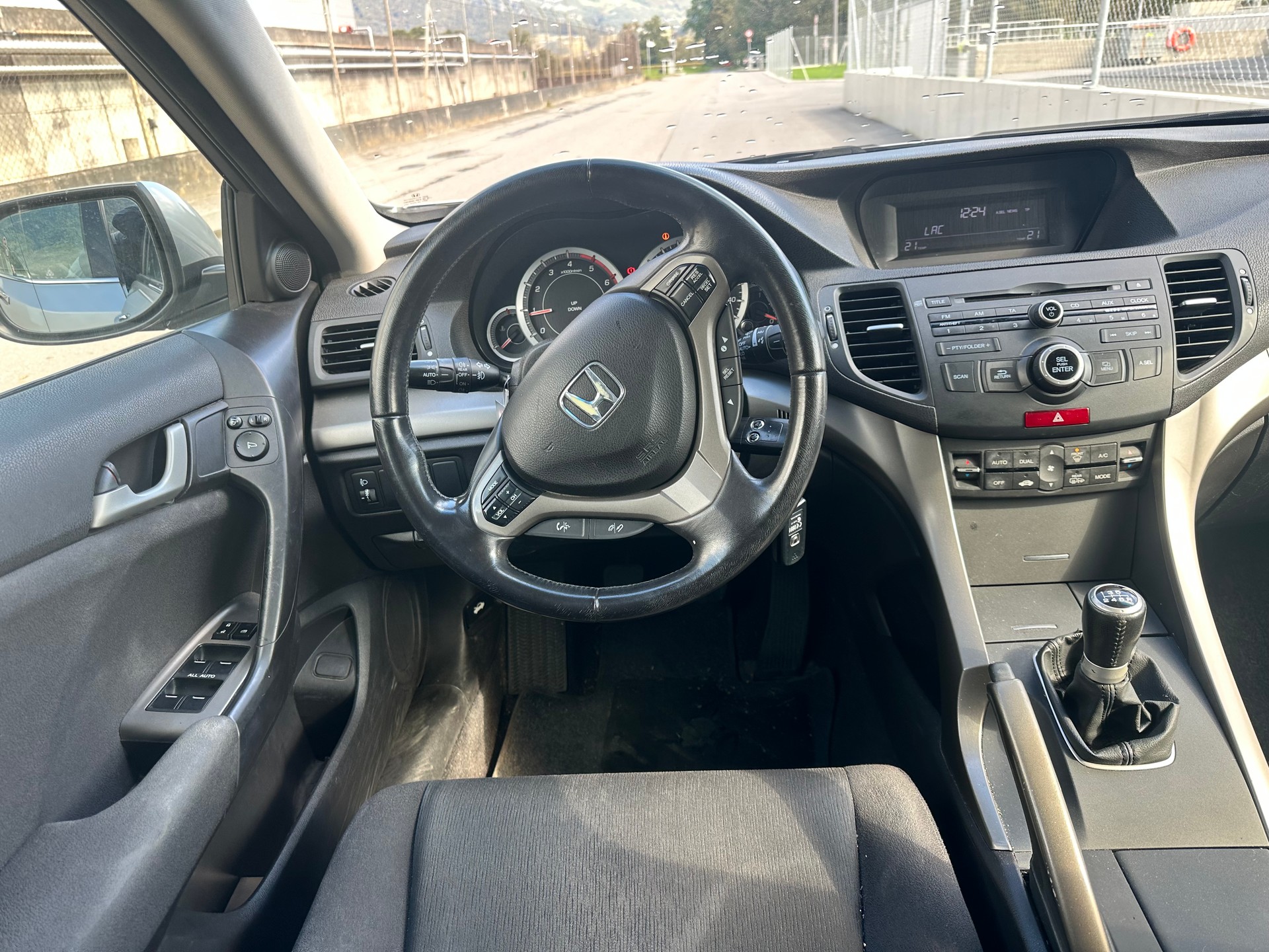 HONDA Accord Tourer 2.2 i-CTDi Elegance-image-7