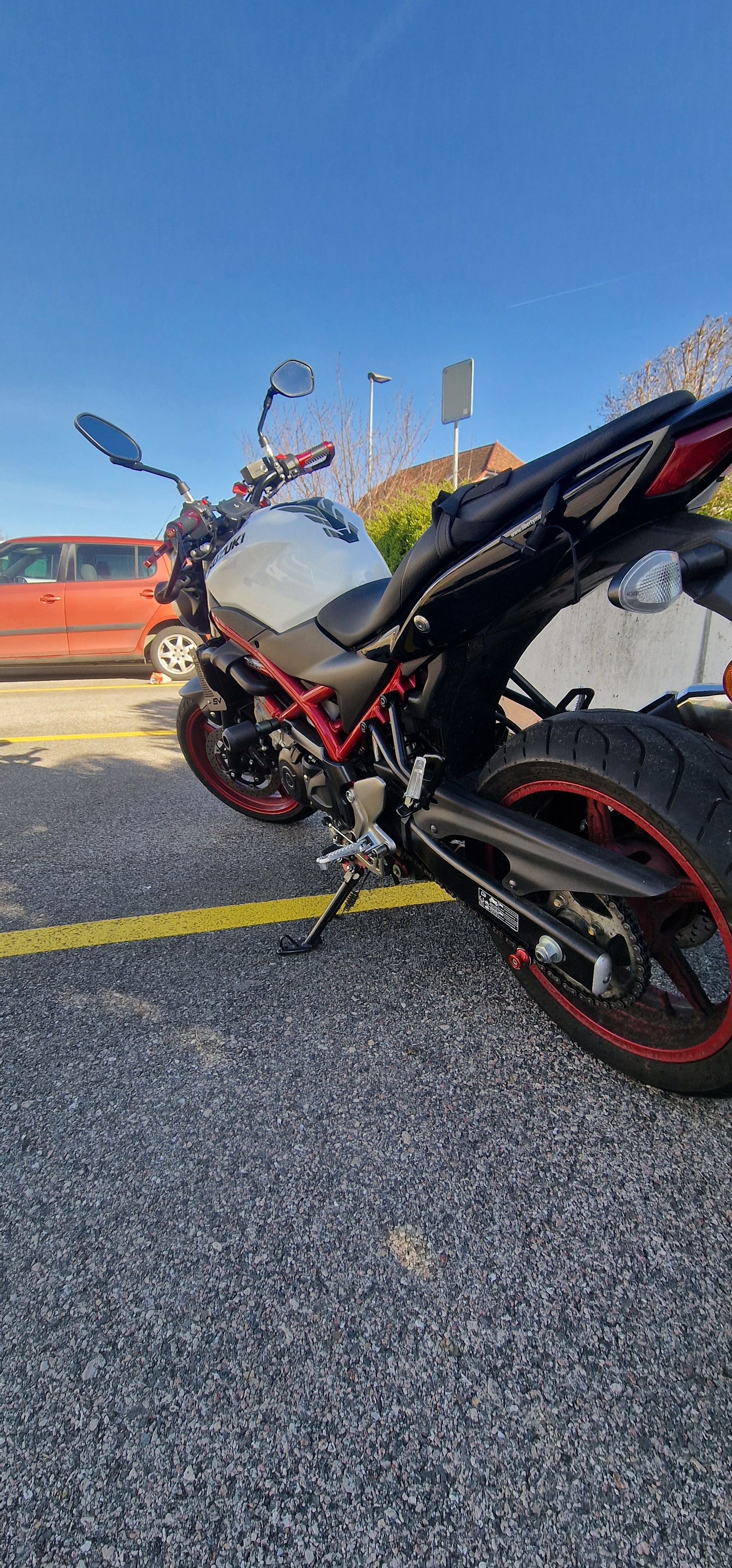 SUZUKI SV 650 Custom (35kW)-image-3