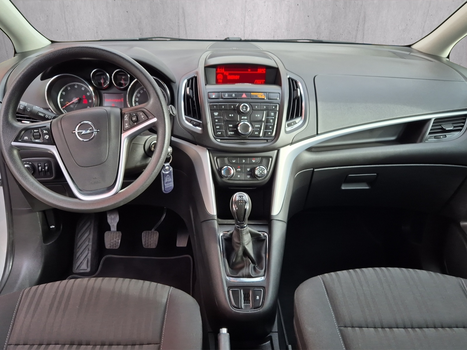OPEL Zafira Tourer 1.6i 16V CNG Turbo Enjoy-image-9
