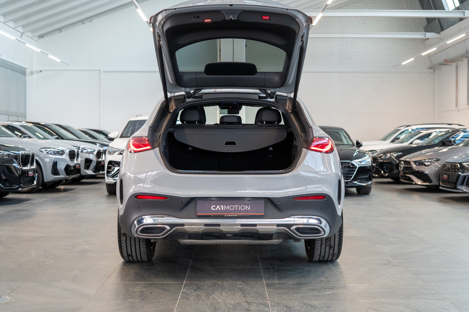 MERCEDES-BENZ GLC 300 AMG Line 4matic Coupé / Panorama / 360°Kamera / Anhängerkupplung-image-5