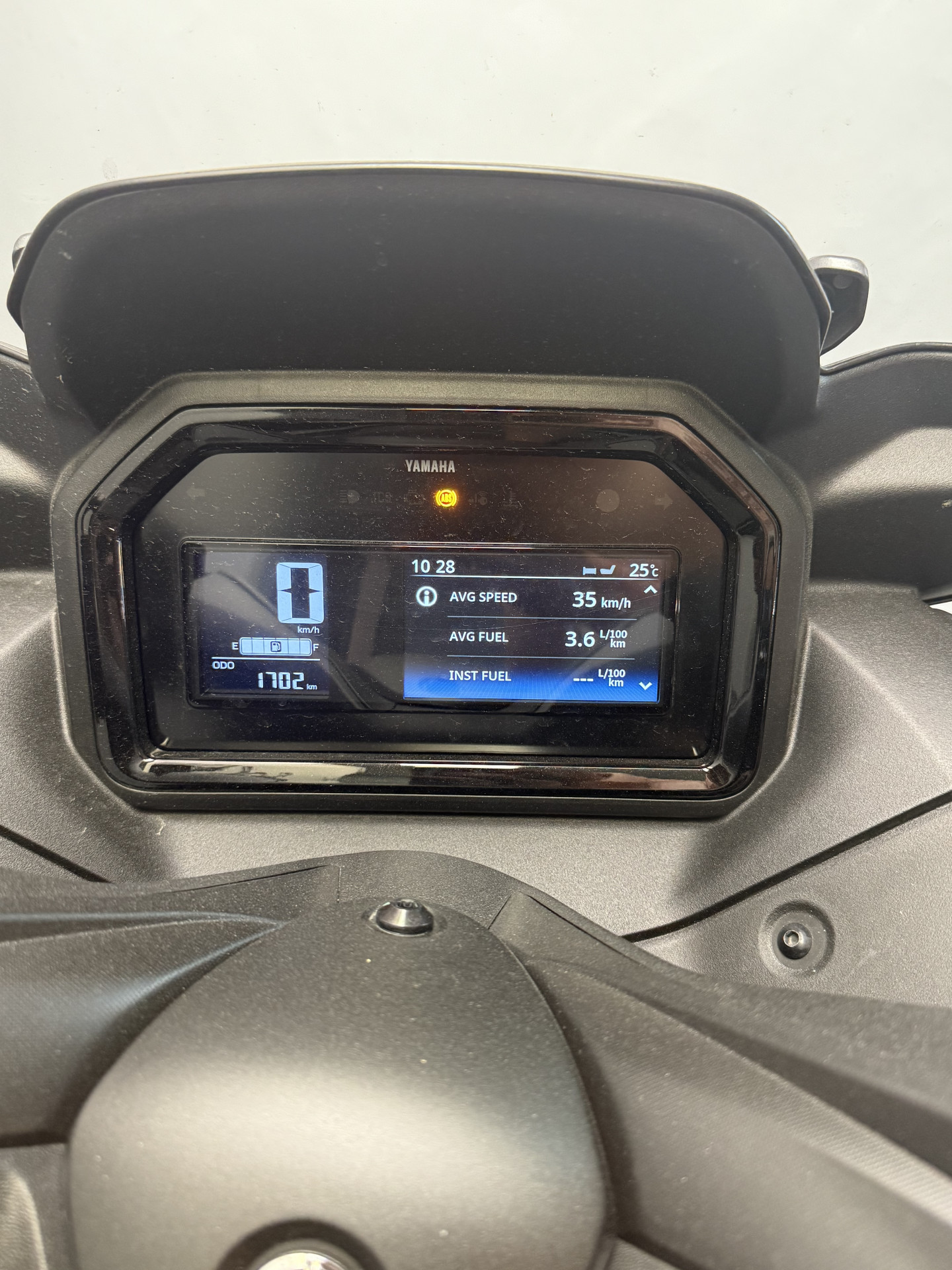 YAMAHA X-Max 300 Tech Max+-image-4