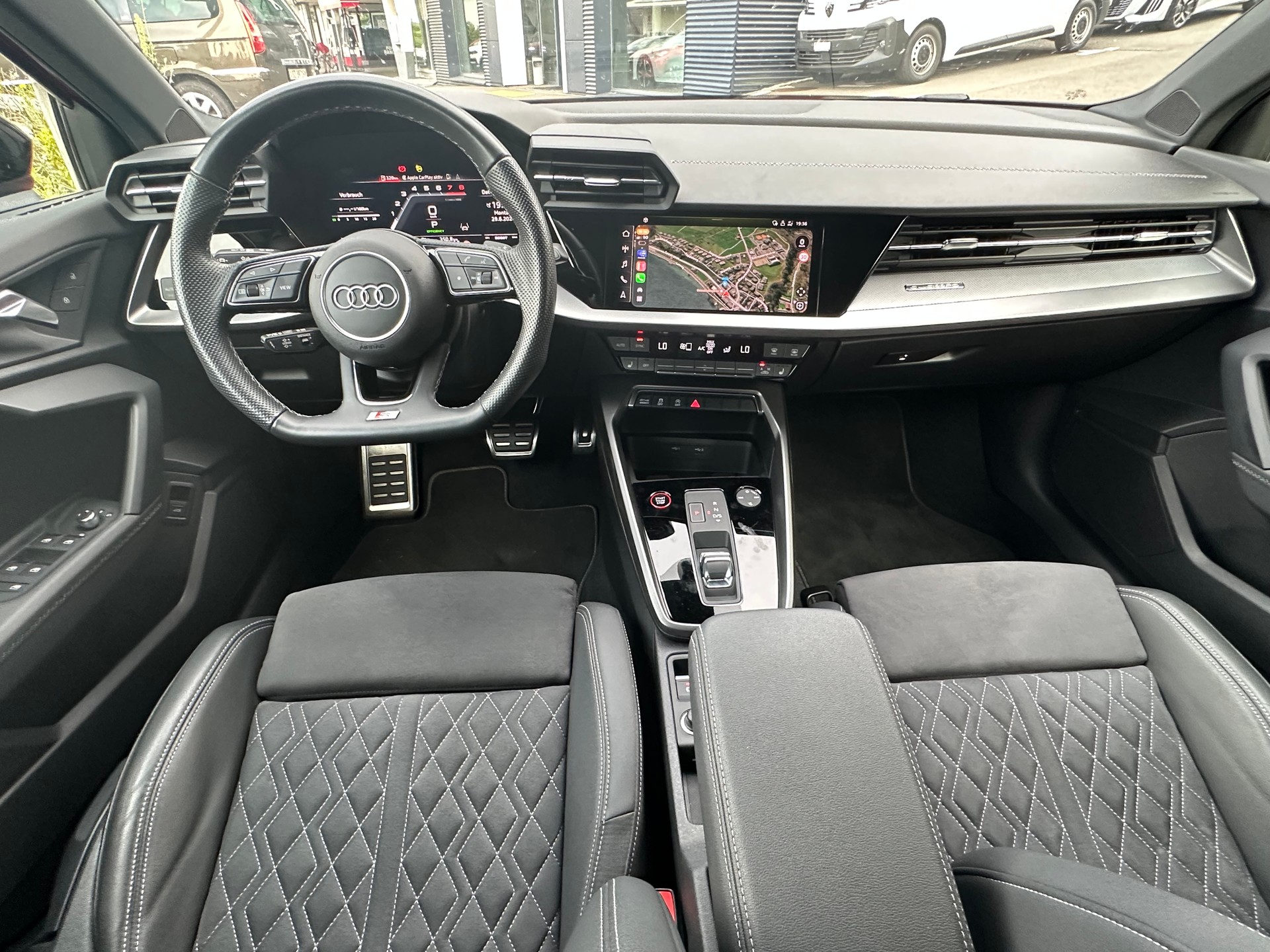 AUDI S3 NEW Red/Black Edition Sport-image-7