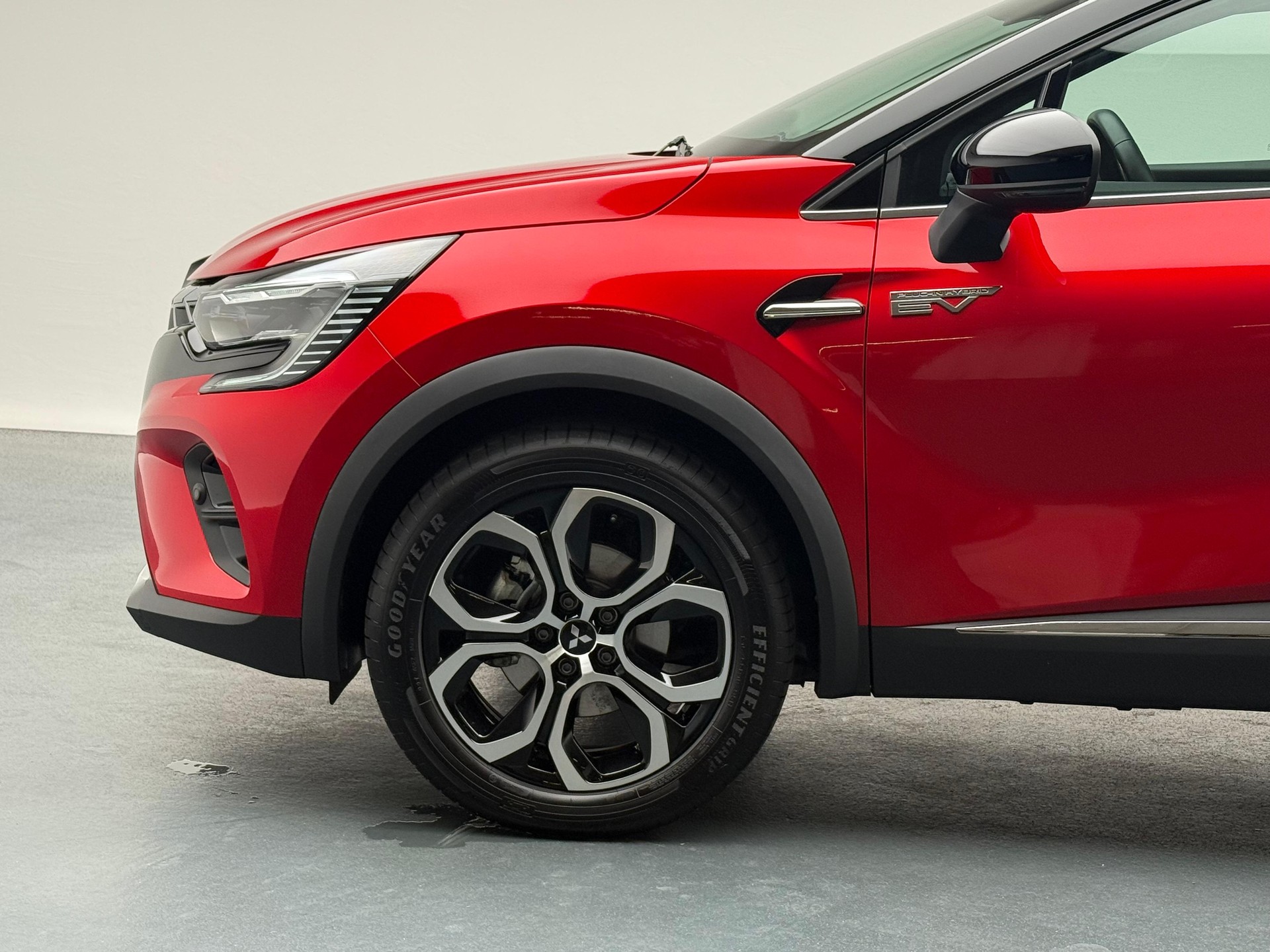 MITSUBISHI ASX 1.6 PHEV Instyle-showroom-element-2