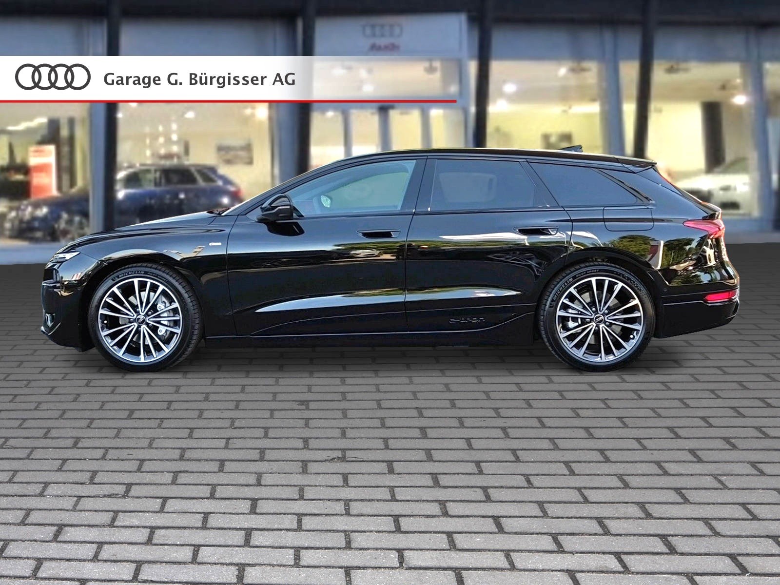 AUDI A6 Avant e-tron quattro Mythosschwarz Metalic-showroom-element-2