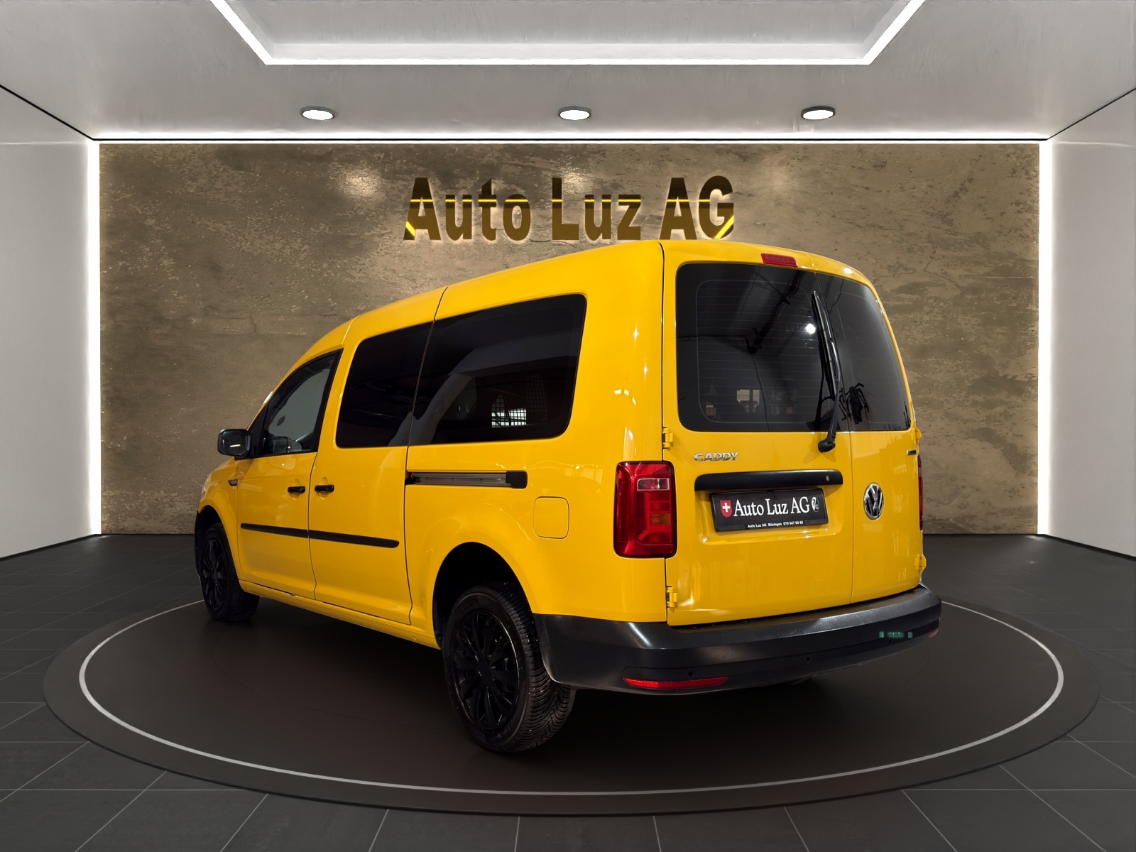 VW Caddy Maxi 2.0 TDI Trendline 4Motion-image-4