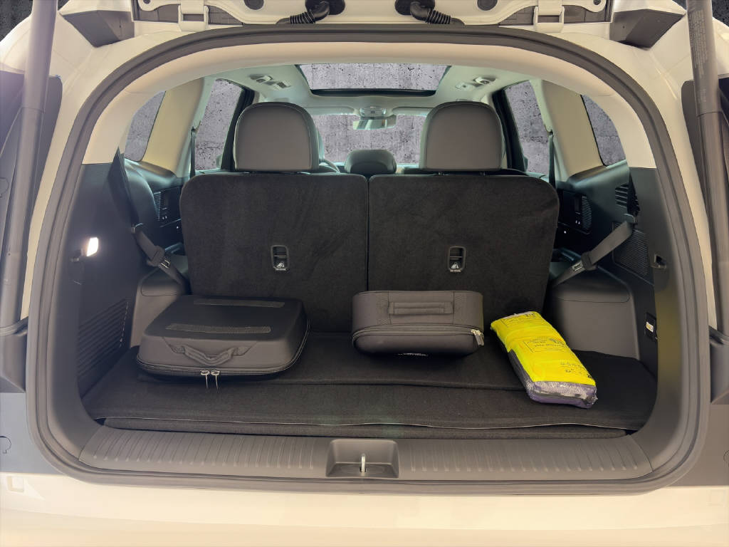 HYUNDAI Ioniq 9 Vertex 4WD 110kWh-image-8