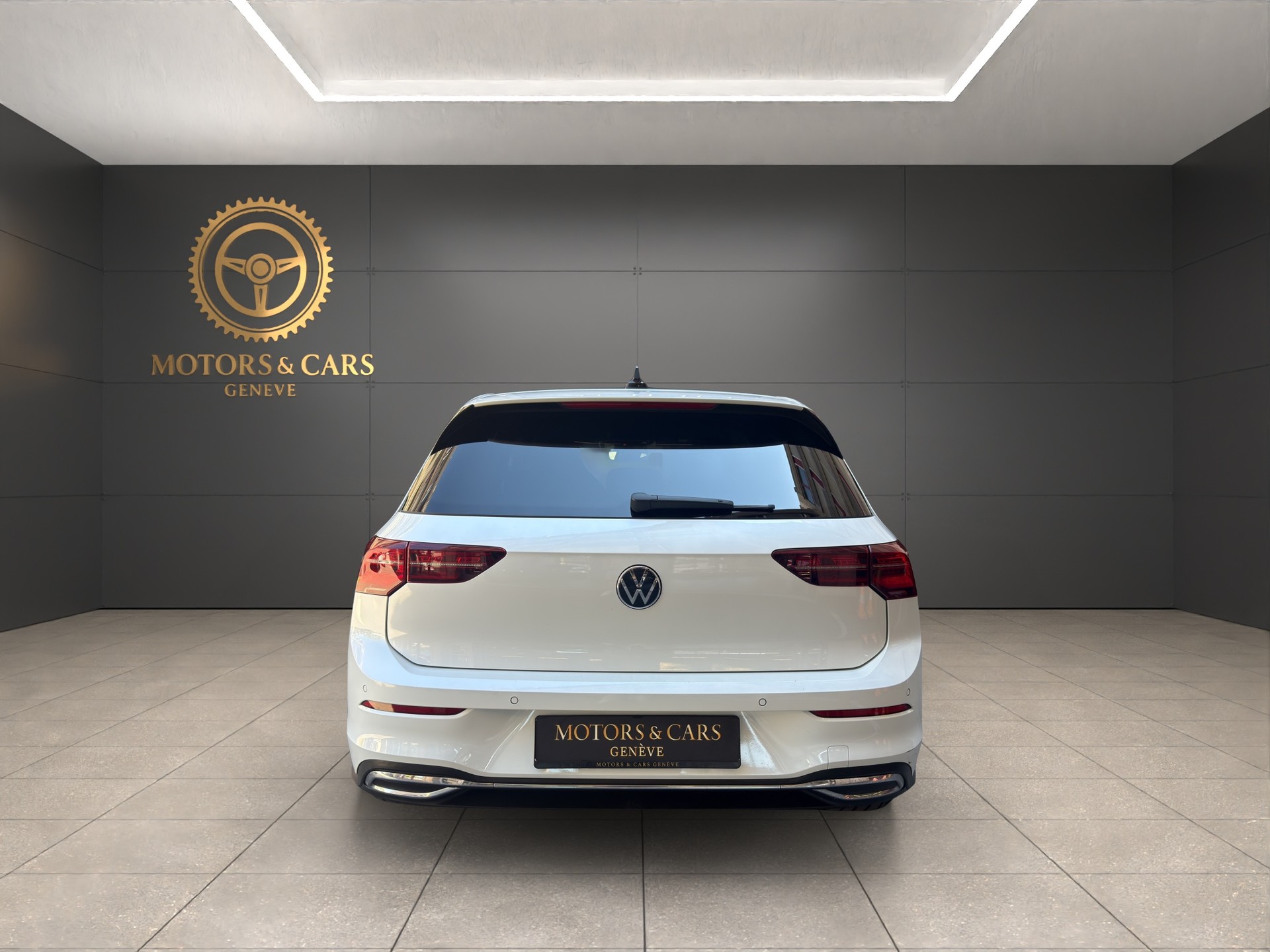 VW Golf 1.4 TSI PHEV GTE-showroom-element-3