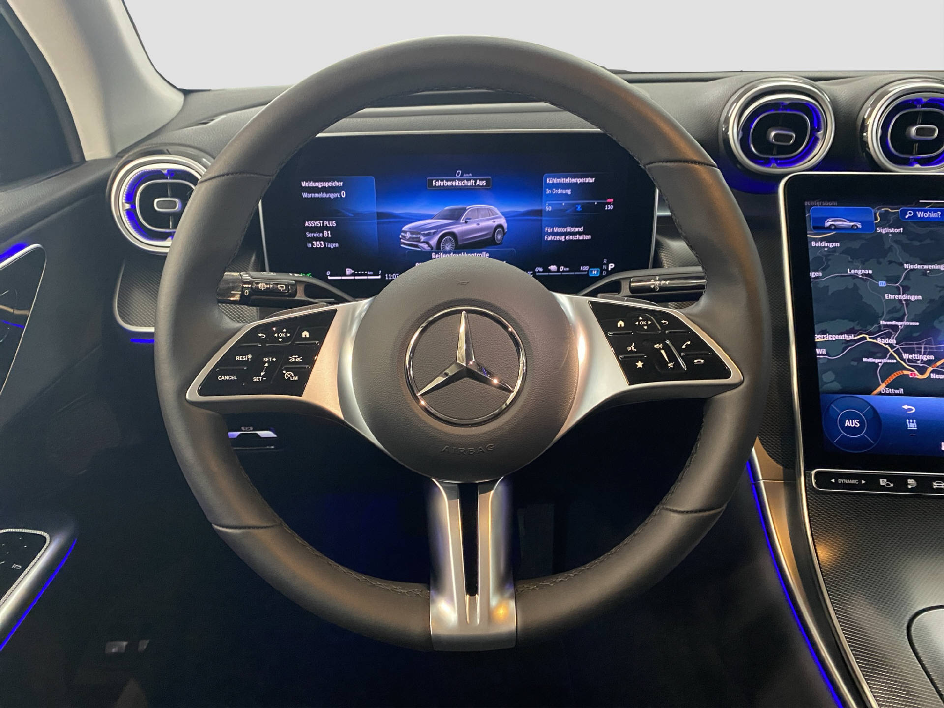 MERCEDES-BENZ GLC 300 e Avantgarde 4MATIC-image-9