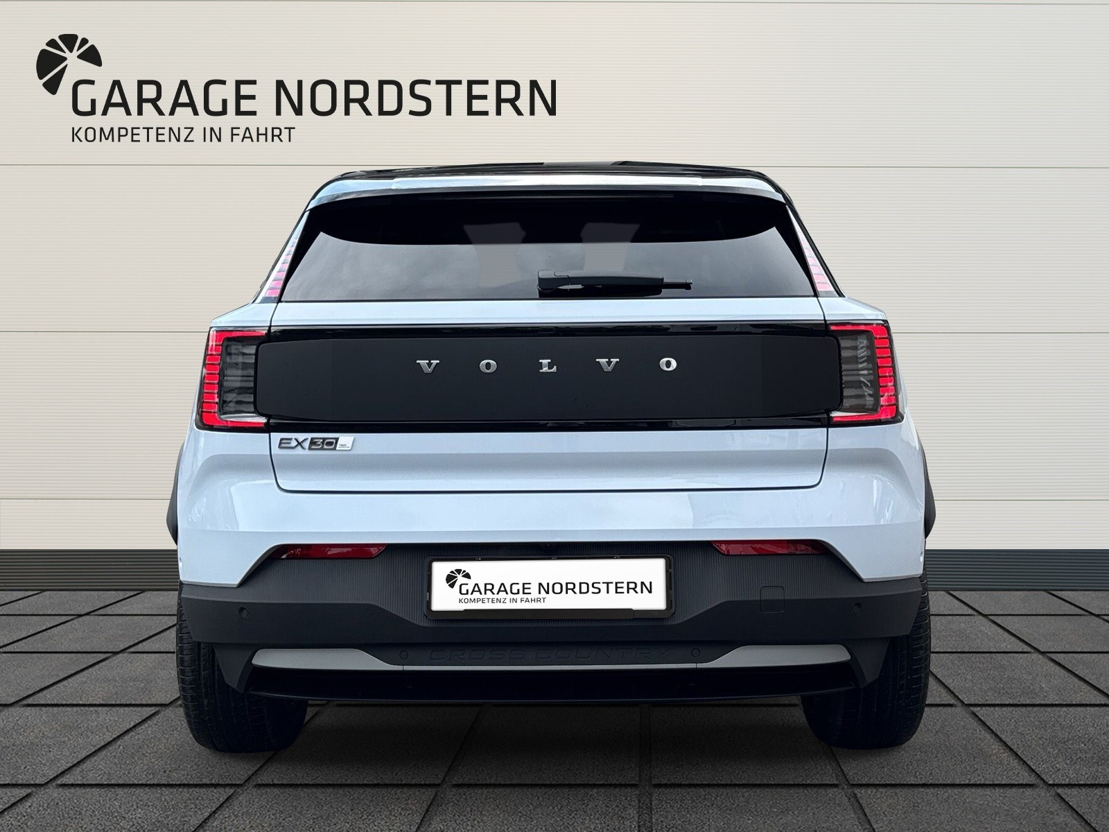 VOLVO EX30 CC E60 Twin Performance AWD-showroom-element-3