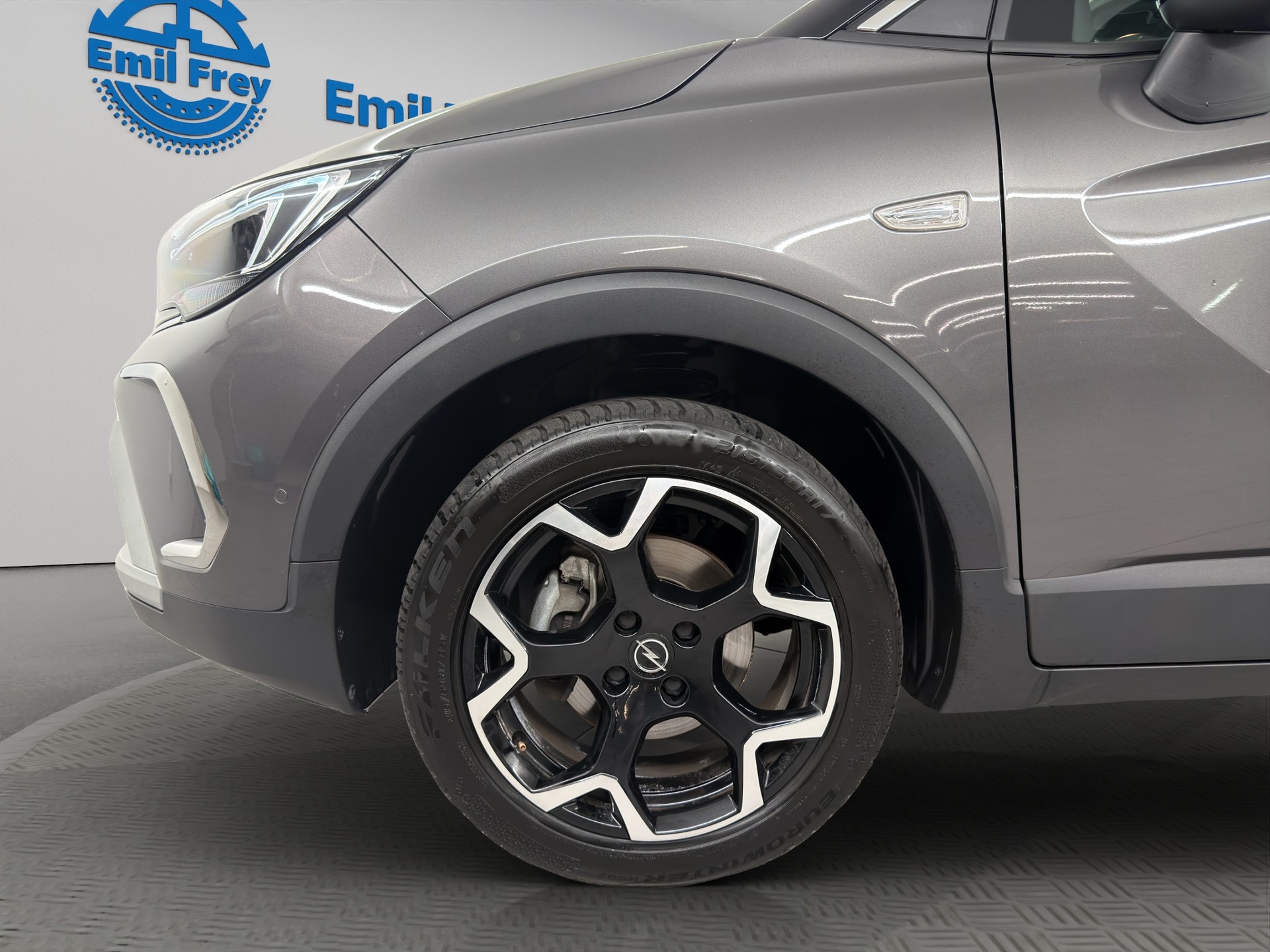 OPEL Crossland 1.2 T 130 Elegance Blitz-showroom-element-3
