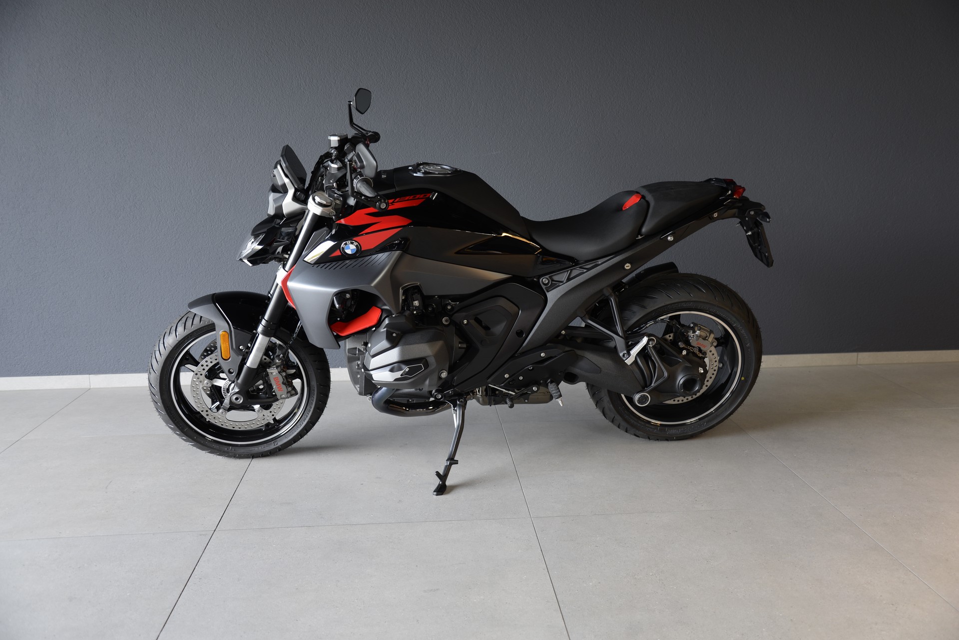 BMW R 1300 R-image-4
