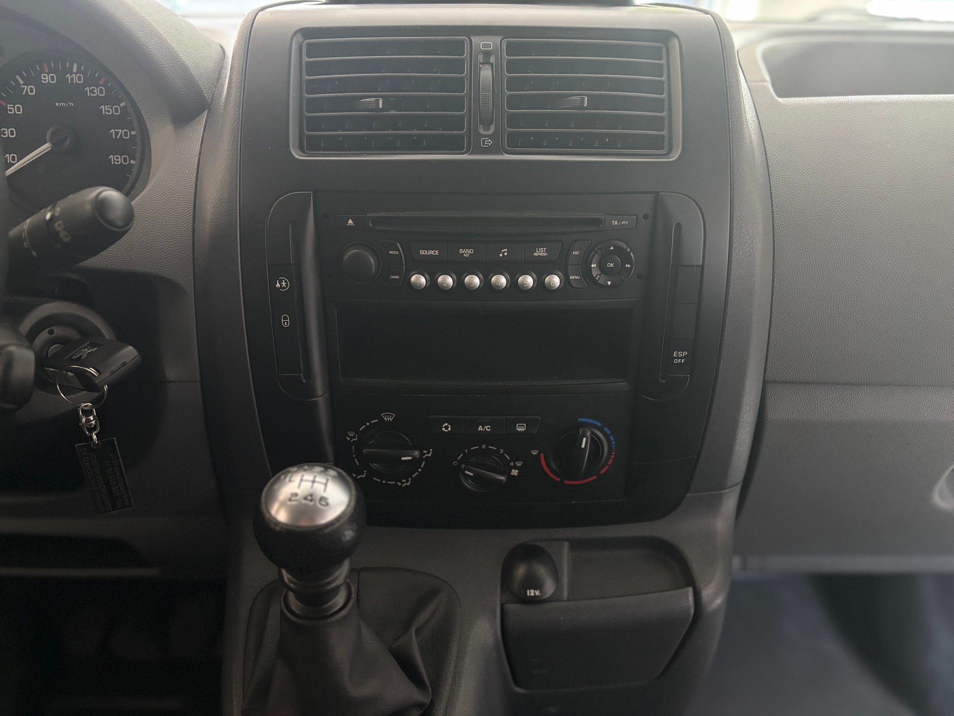 PEUGEOT Expert Tepee 2.0 HDi Loisirs L2-image-14