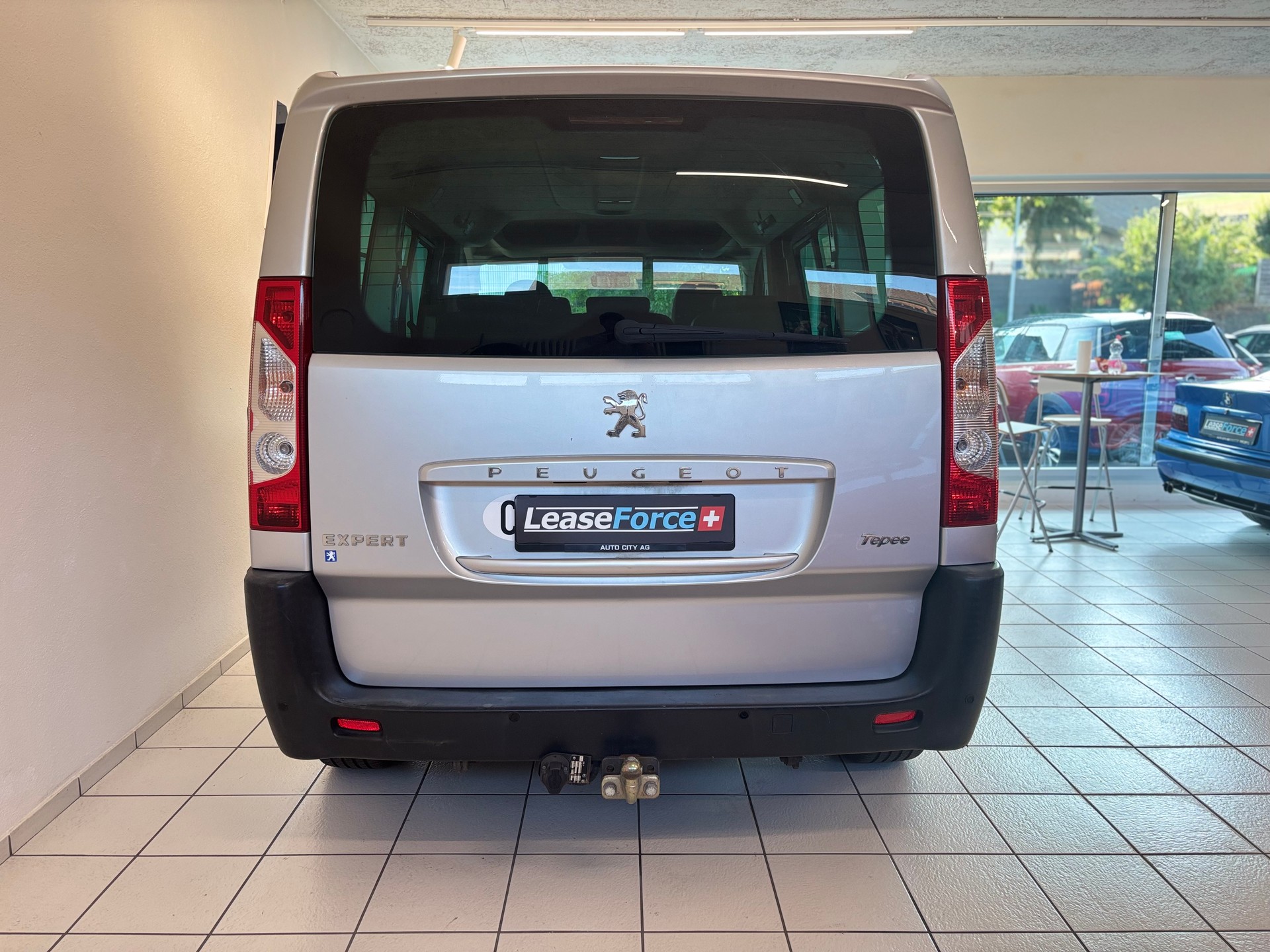 PEUGEOT Expert Tepee 2.0 HDi Loisirs L2-image-4