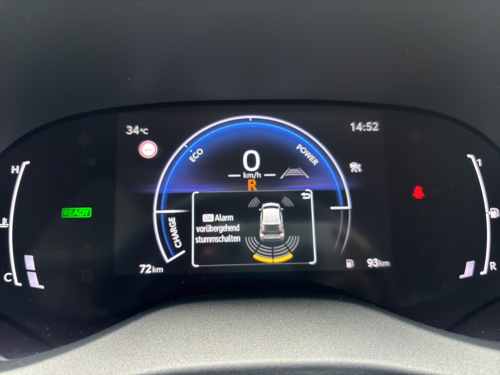 TOYOTA Yaris 1.5 Trend e-CVT-image-25