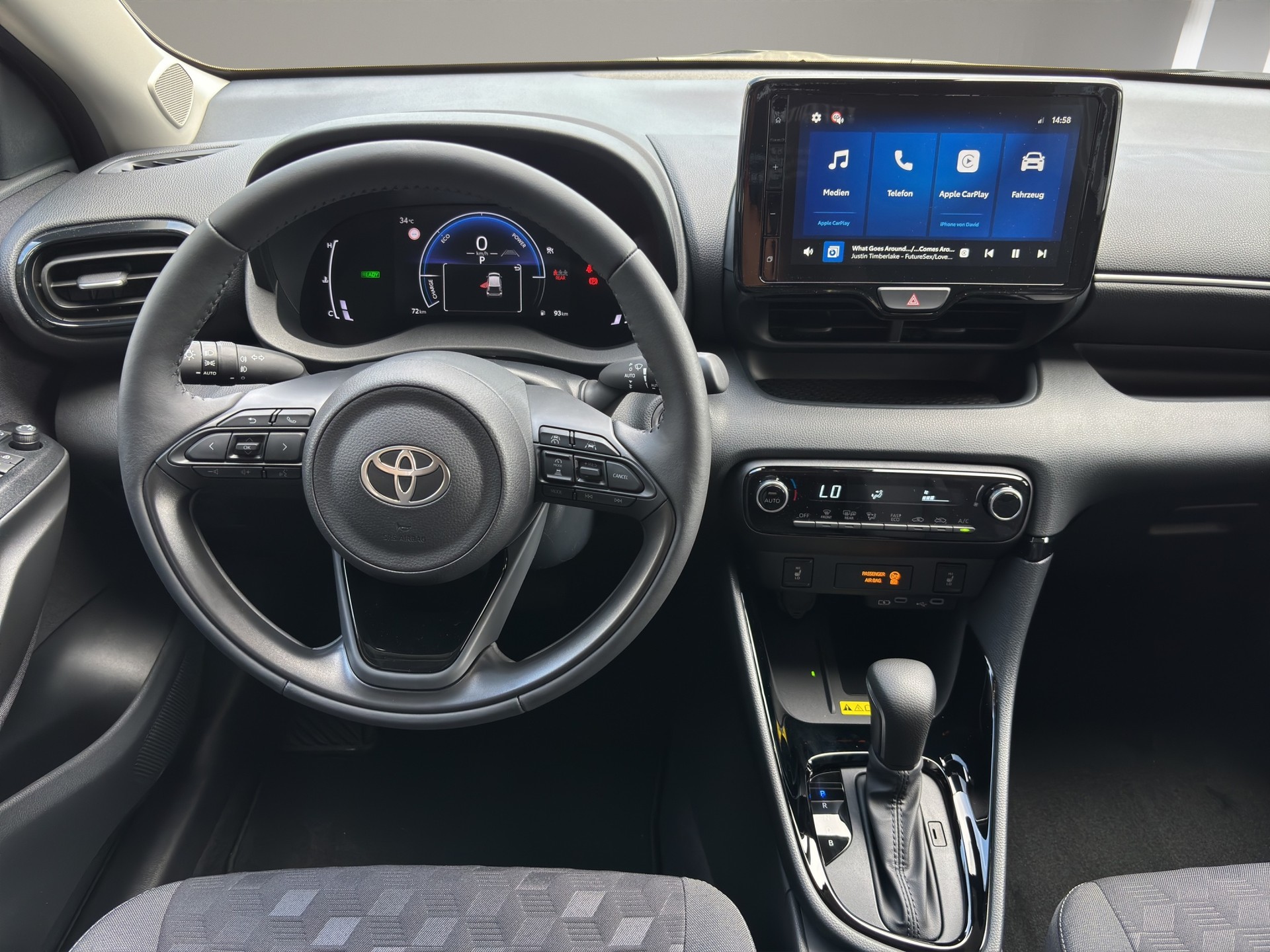 TOYOTA Yaris 1.5 Trend e-CVT-image-14