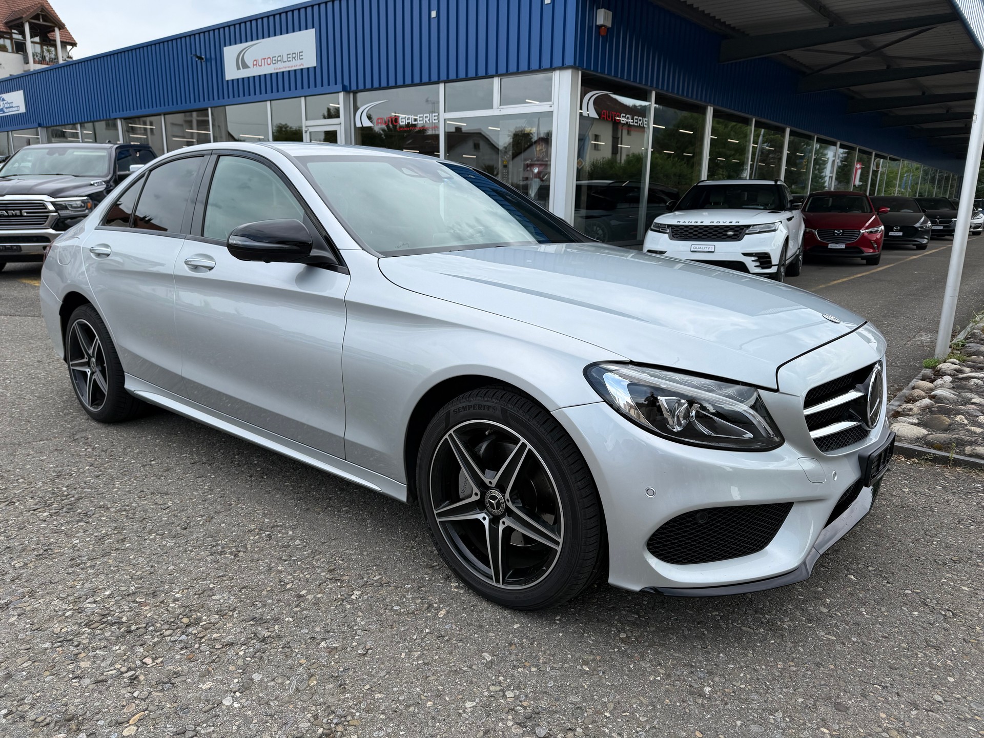 MERCEDES-BENZ C 200 AMG Line 4Matic 9G-Tronic