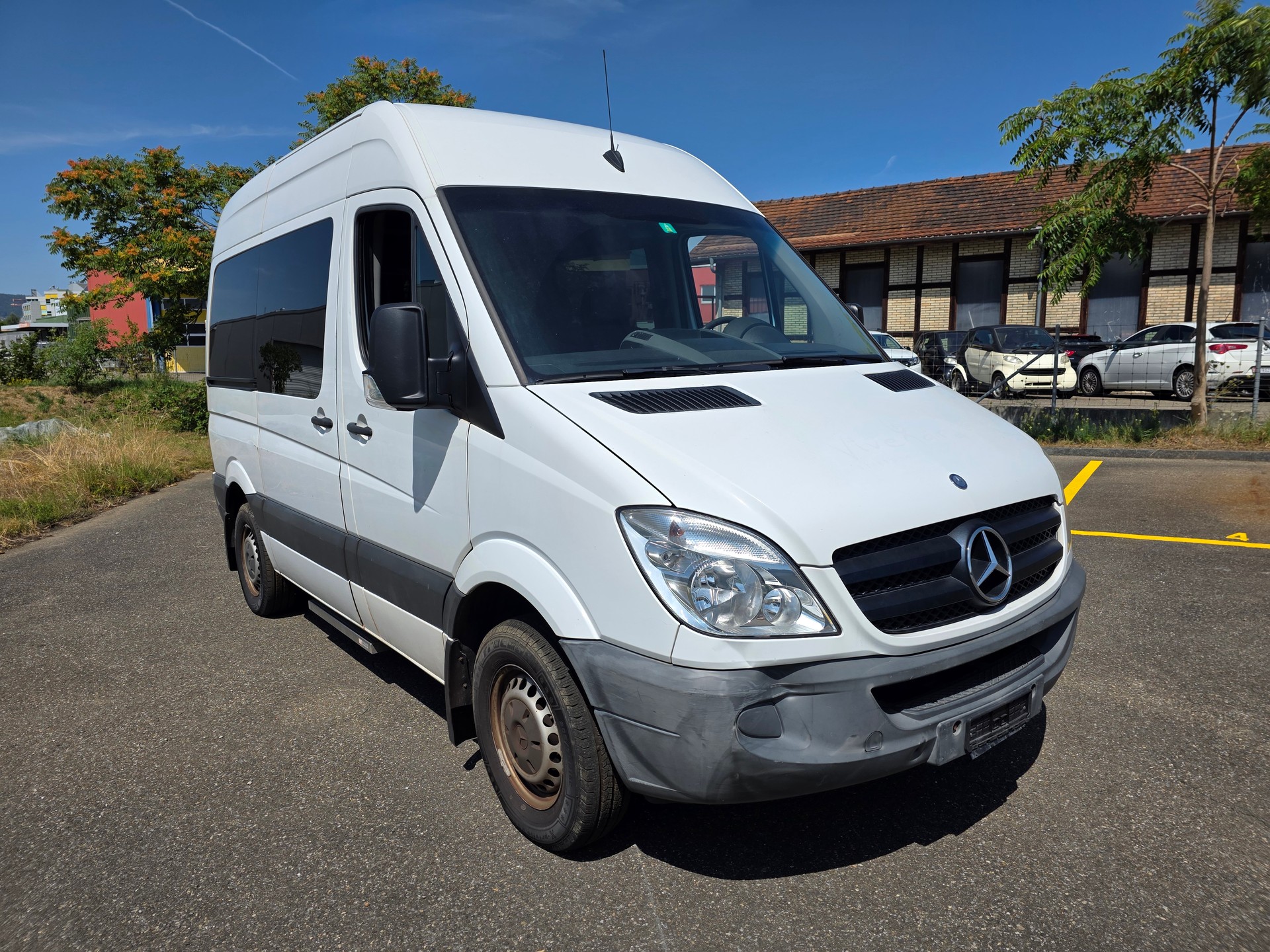 MERCEDES-BENZ Sprinter 211 CDI Kompakt-showroom-element-1