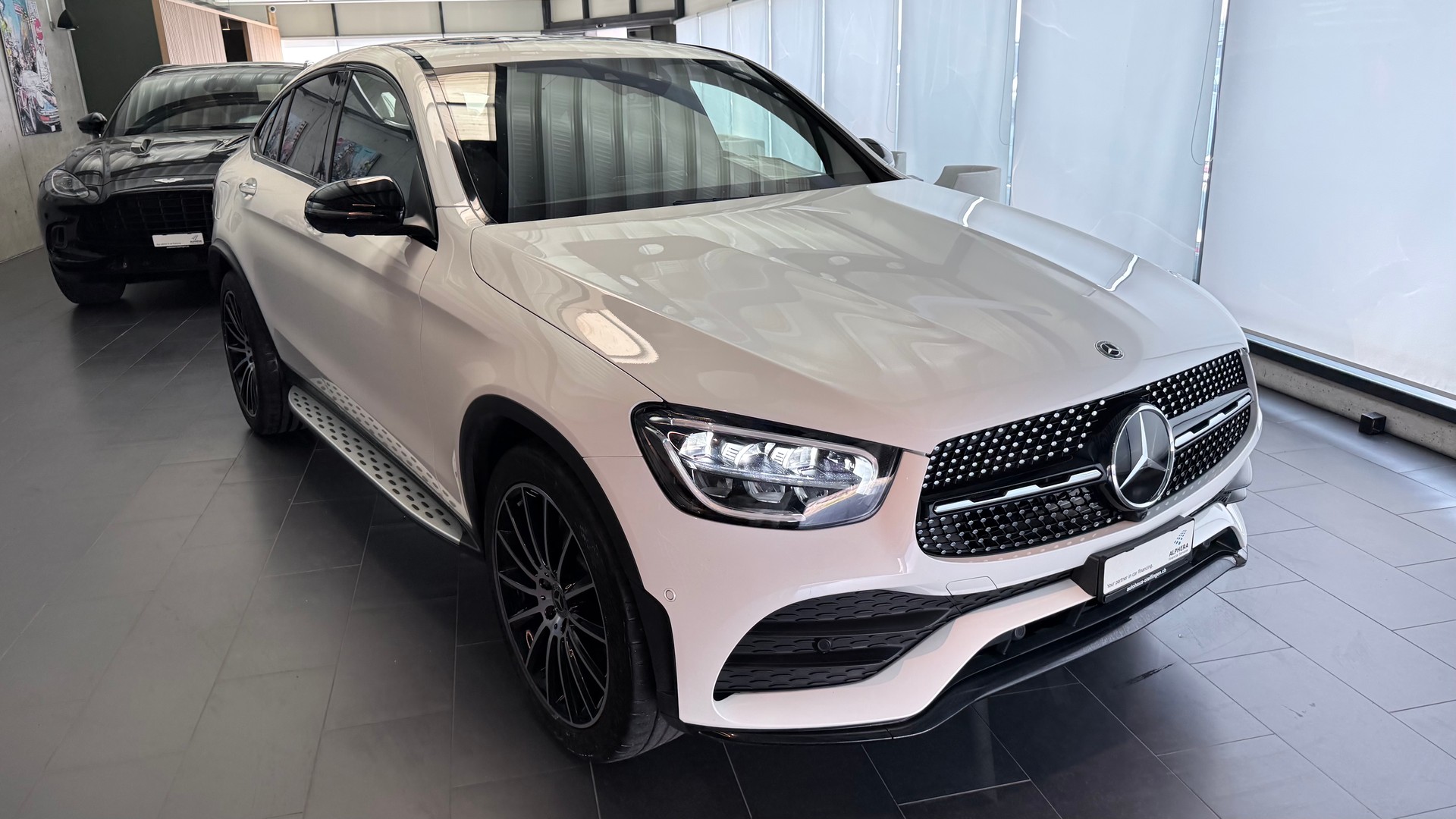 MERCEDES-BENZ GLC 200 Night Star AMG Line 4m Coupé-showroom-element-1