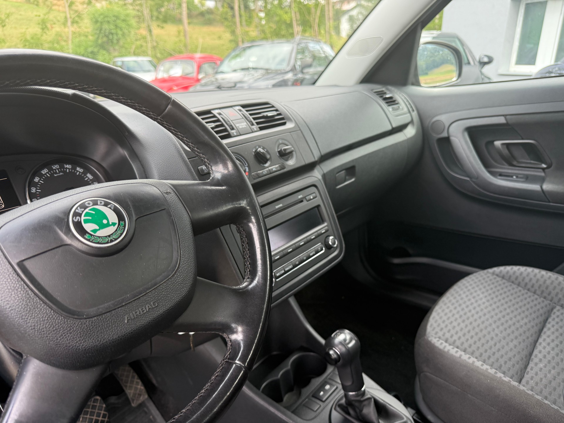 SKODA Roomster 1.2 TSI Elegance DSG-image-12