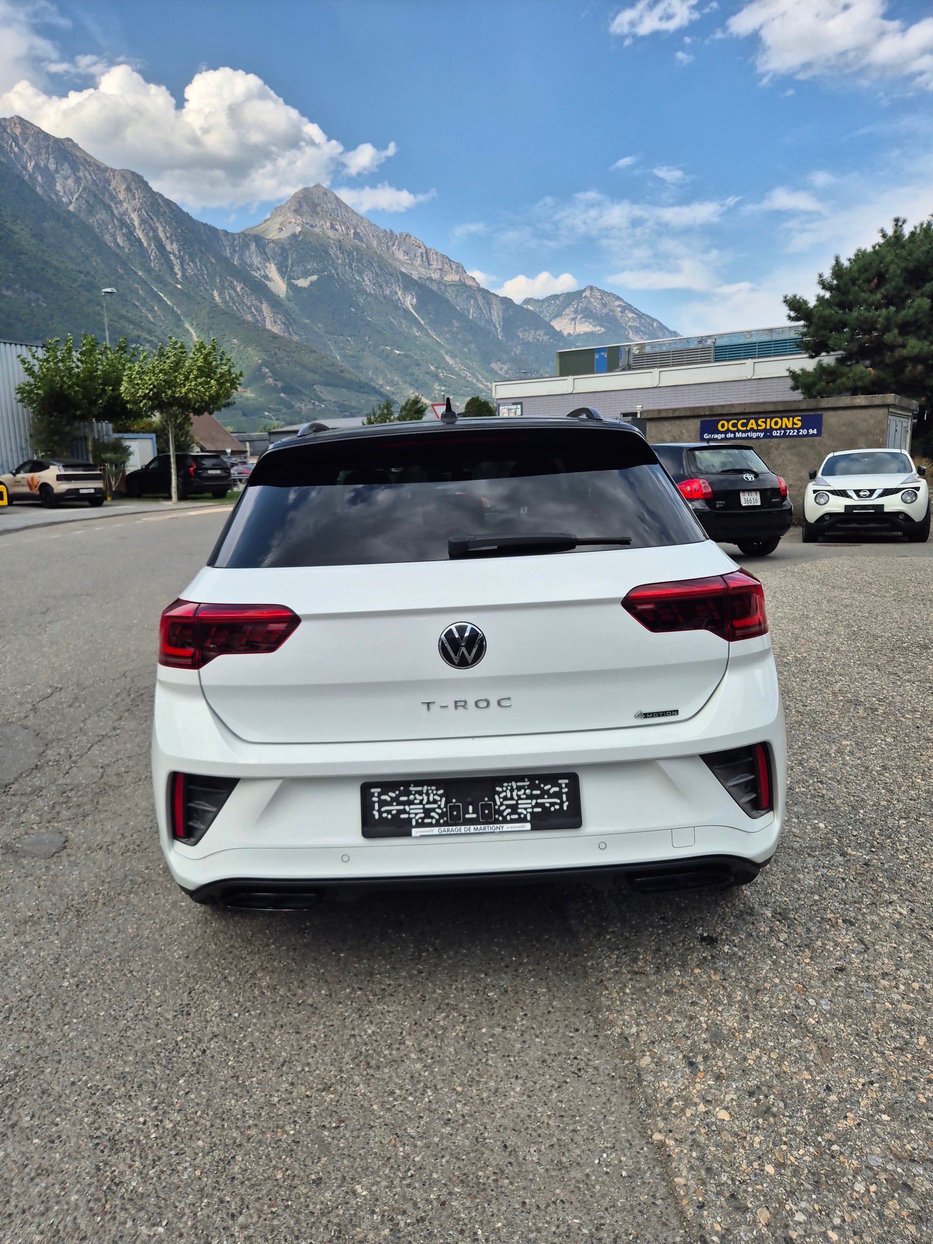 VW T-Roc 2.0 TSI R-Line DSG 4Motion-image-3