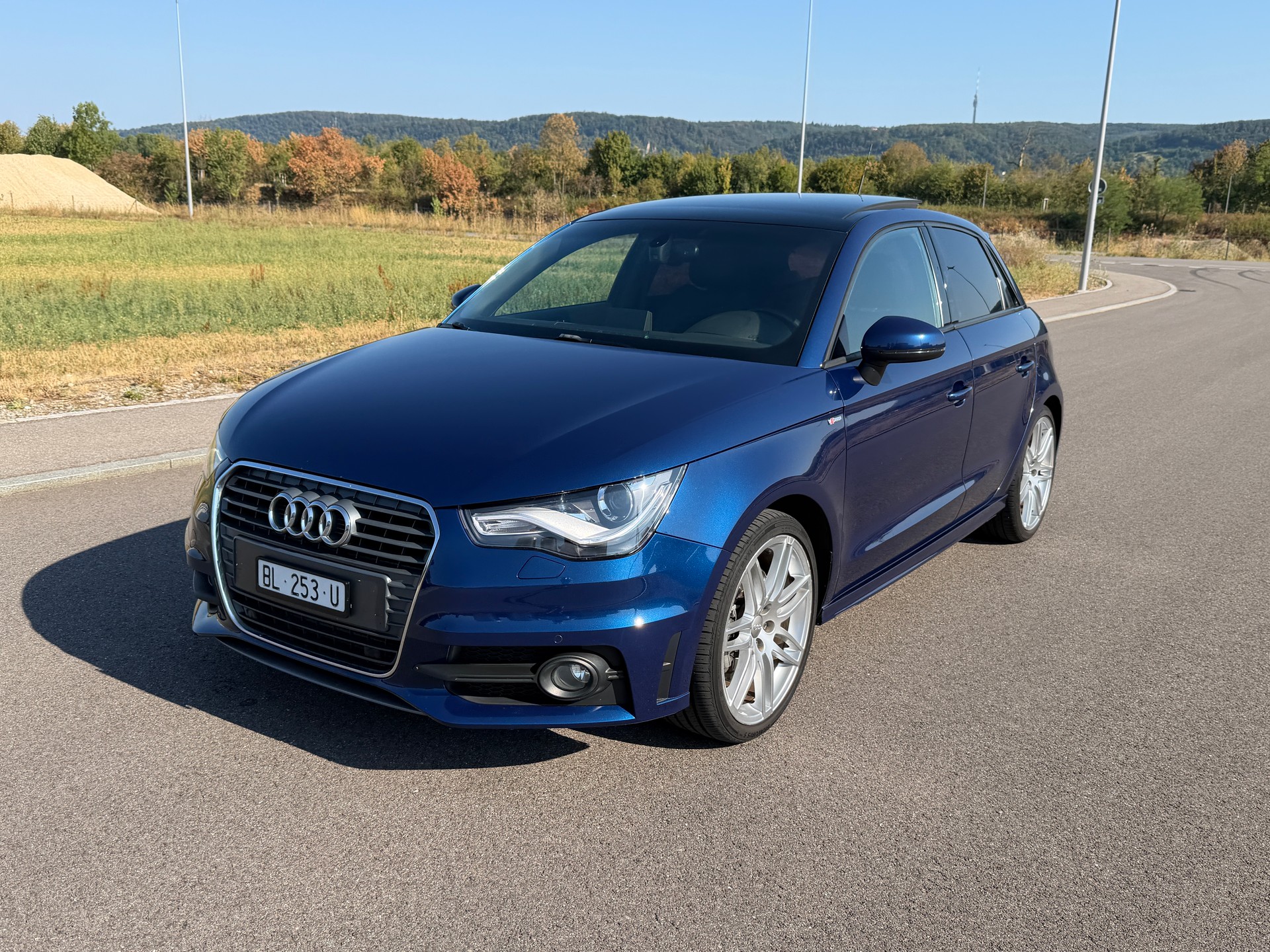 AUDI A1 Sportback Sport 1.4 TFSI Ambition S-tronic-image-10