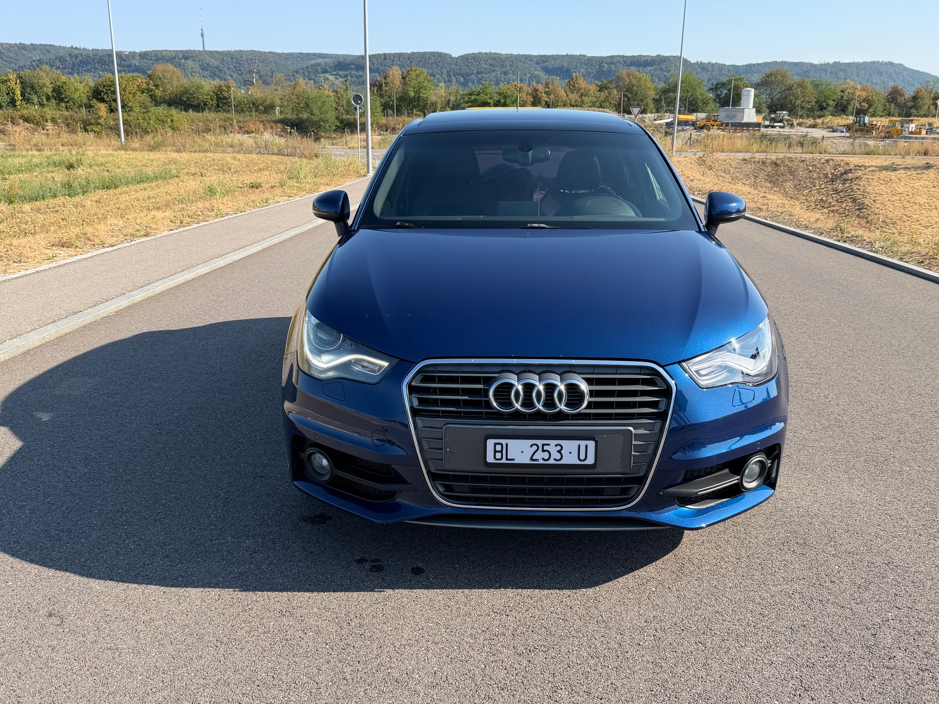 AUDI A1 Sportback Sport 1.4 TFSI Ambition S-tronic-showroom-element-3