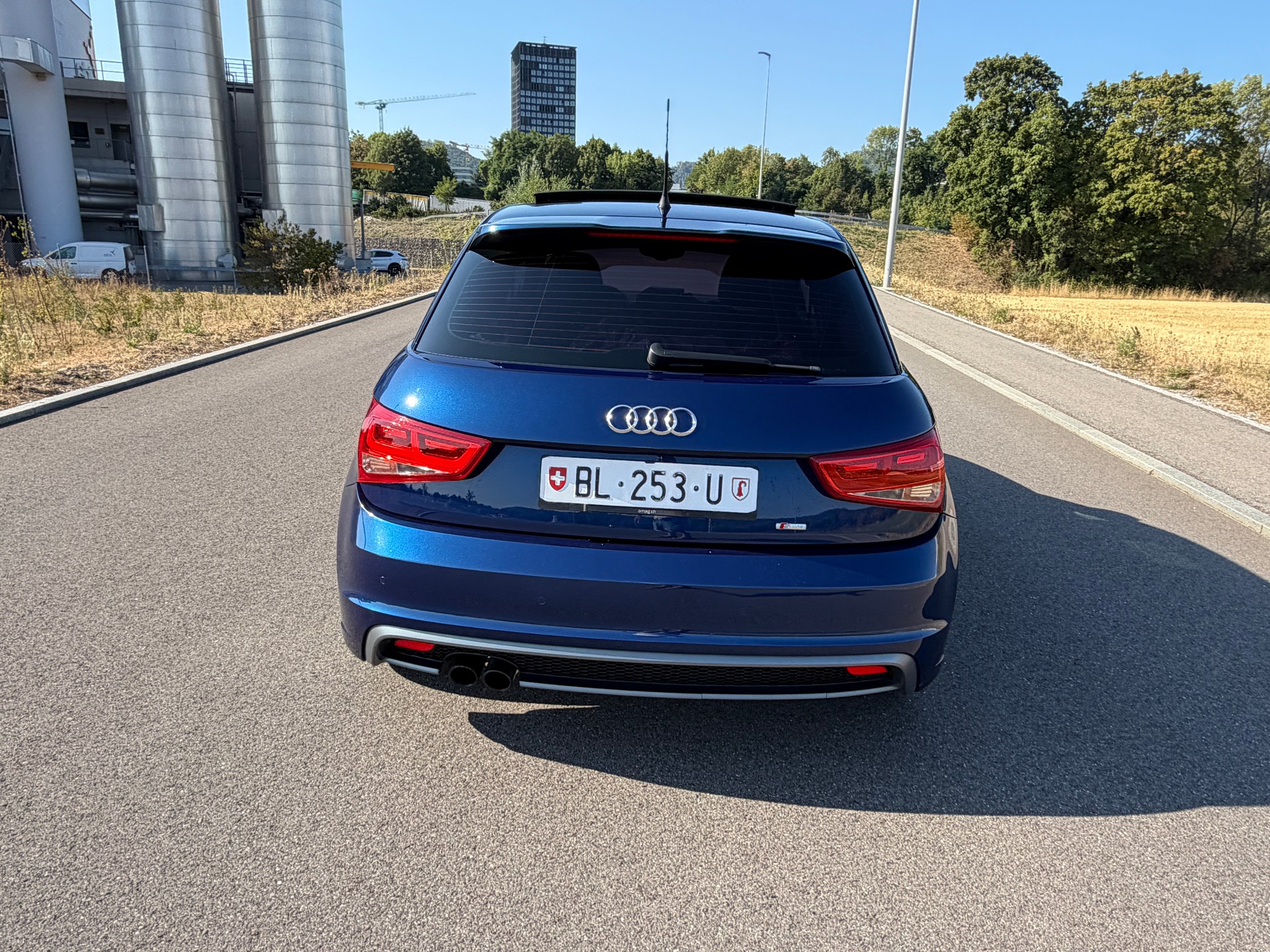 AUDI A1 Sportback Sport 1.4 TFSI Ambition S-tronic-image-6