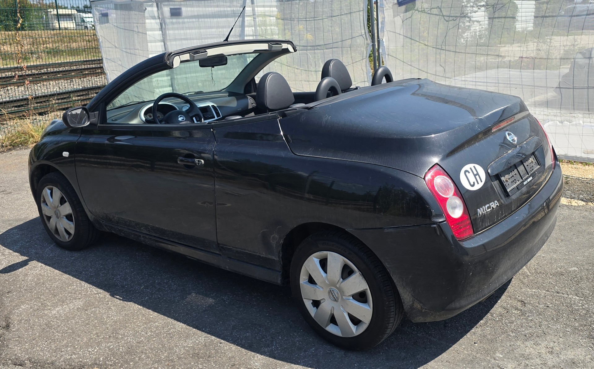 NISSAN Micra C+C 1.6 tekna-image-2