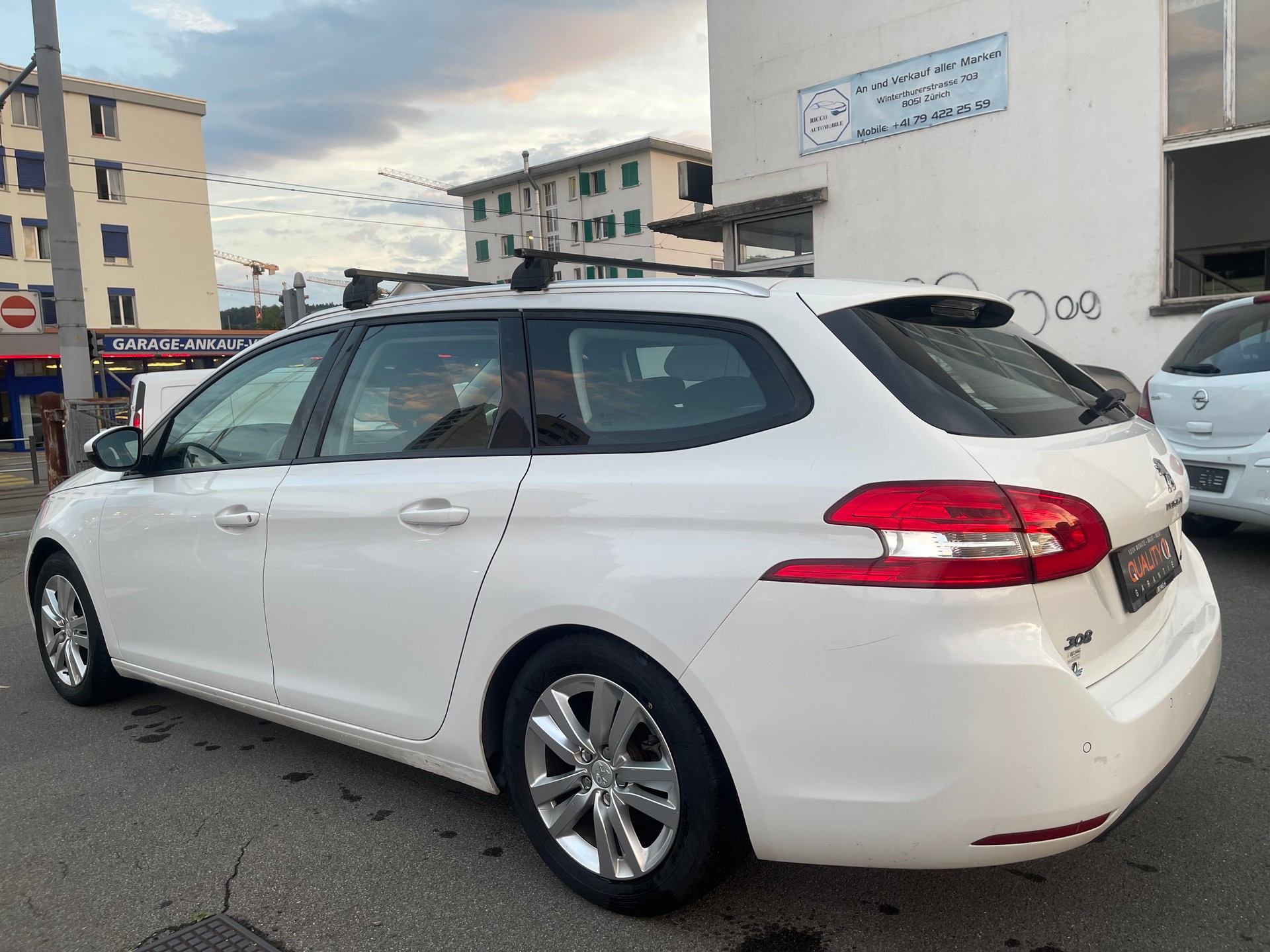 PEUGEOT 308 SW 1.6 BlueHDI Active-image-3