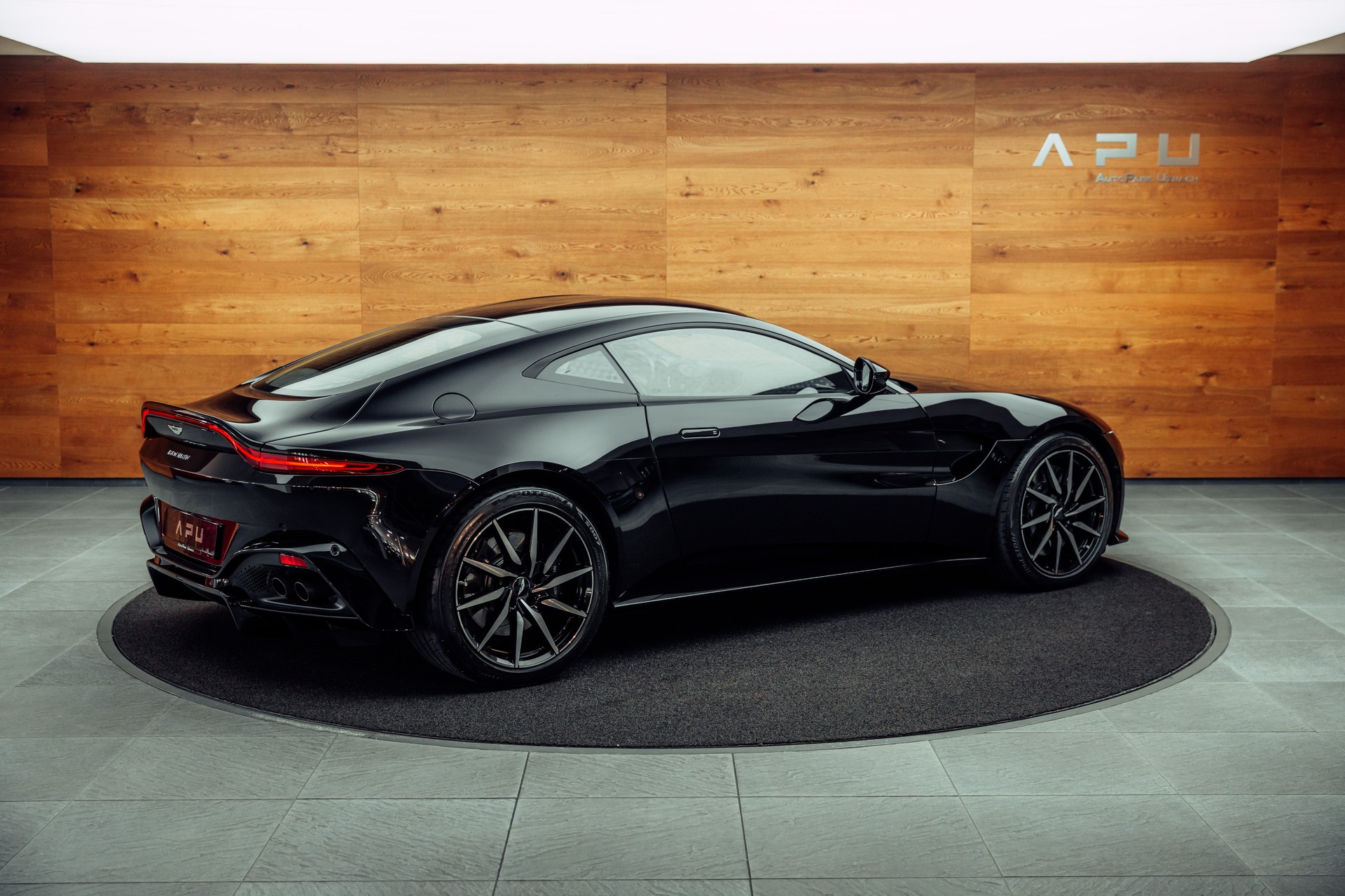 ASTON MARTIN V8 Vantage 4.0 Coupé-showroom-element-2