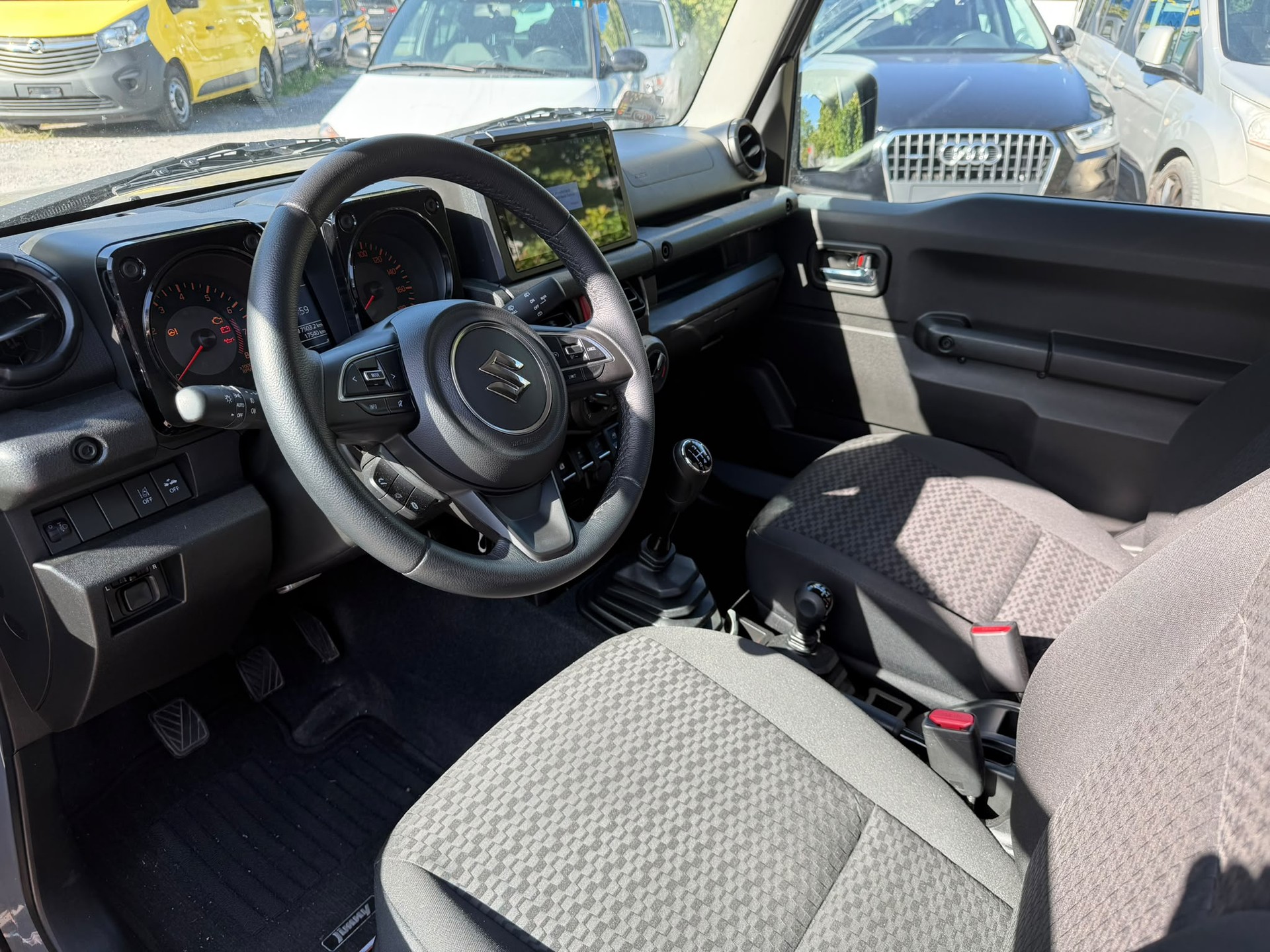 SUZUKI Jimny 1.5 Compact+ 4x4-image-4