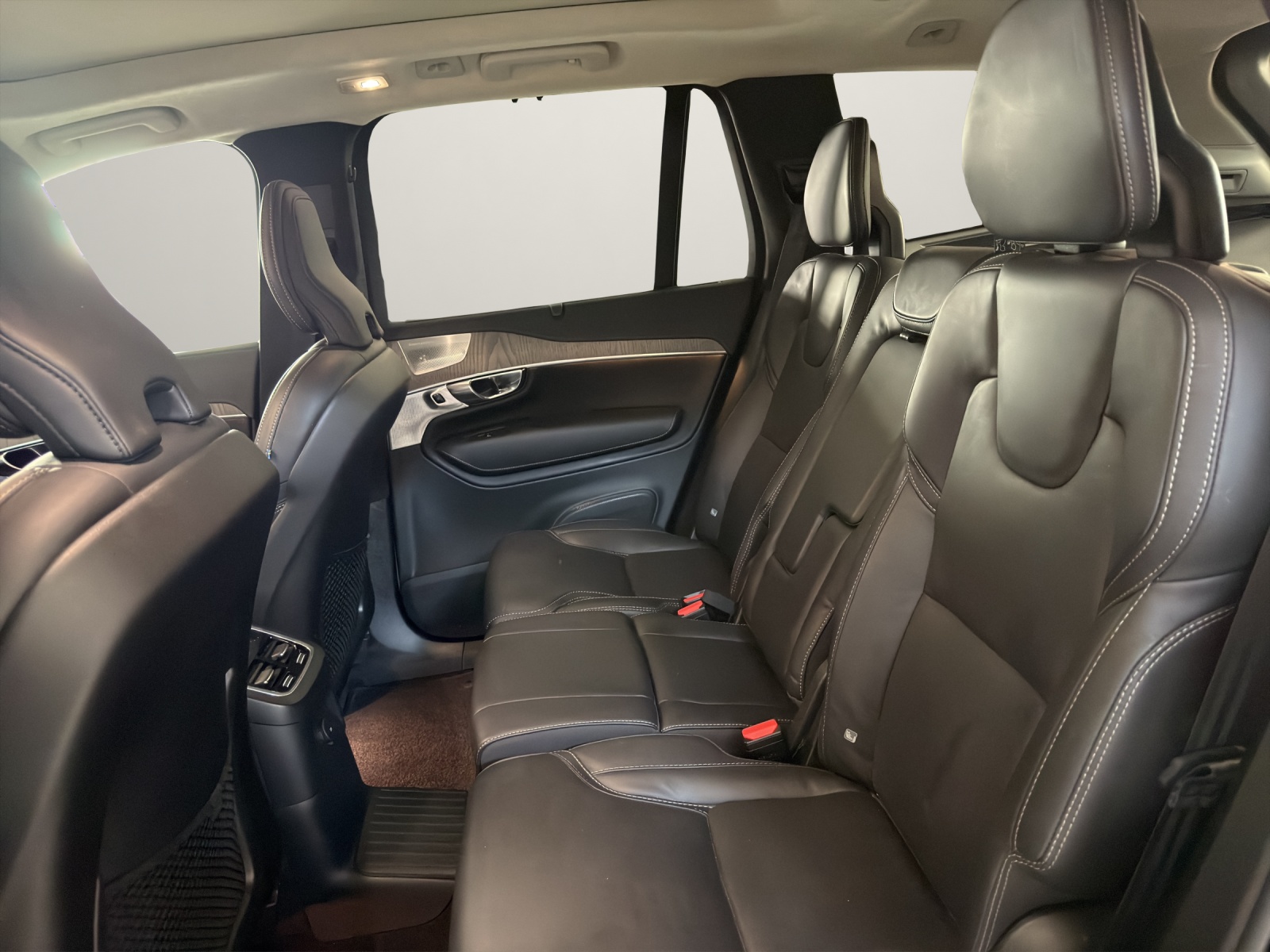 VOLVO XC90 2.0 T8 TE XCLUSIVE Dark 7P. eAWD-image-14