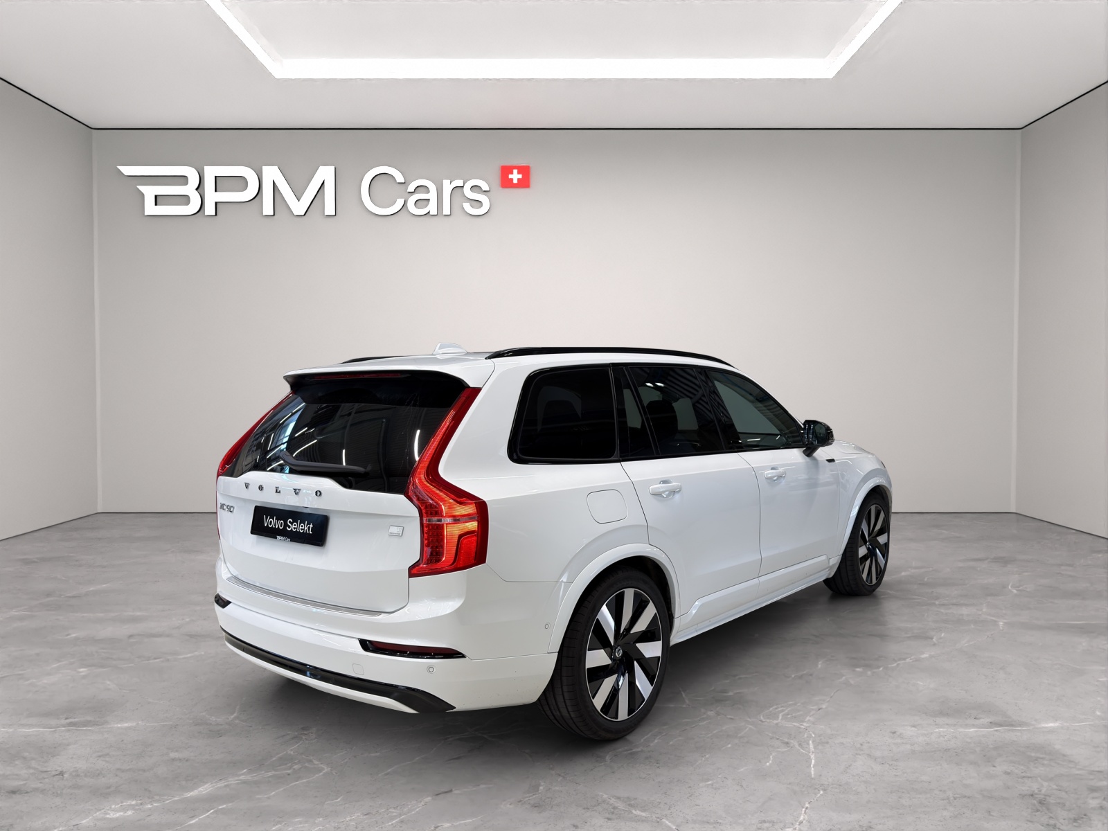 VOLVO XC90 2.0 T8 TE XCLUSIVE Dark 7P. eAWD-showroom-element-3