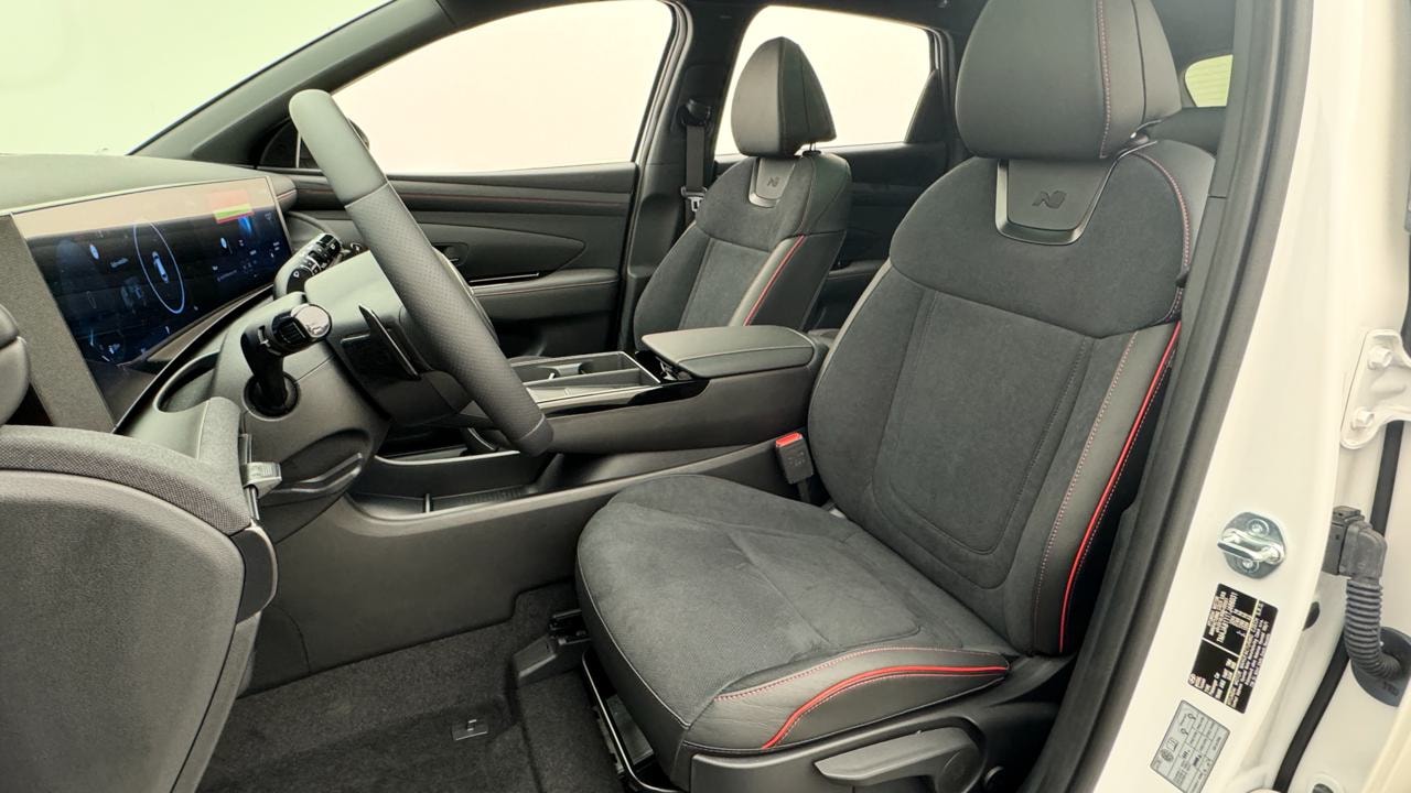 HYUNDAI Tucson 1.6 TGDI HEV N-Line 4WD-image-4