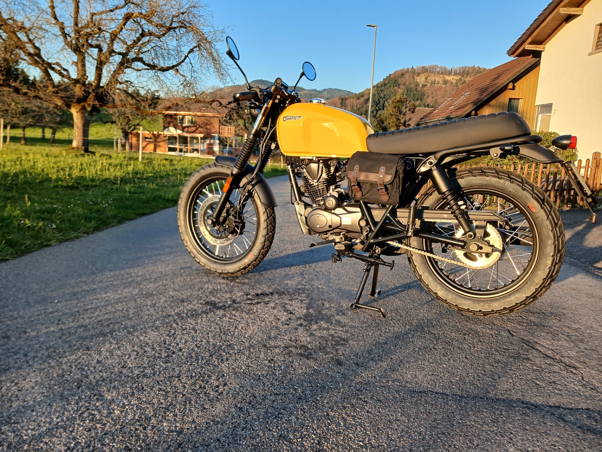BRIXTON Cromwell 125 CBS-image-7