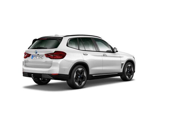 BMW iX3 E-Motor G08 Impressive (CH) AHK 750kg-showroom-element-1